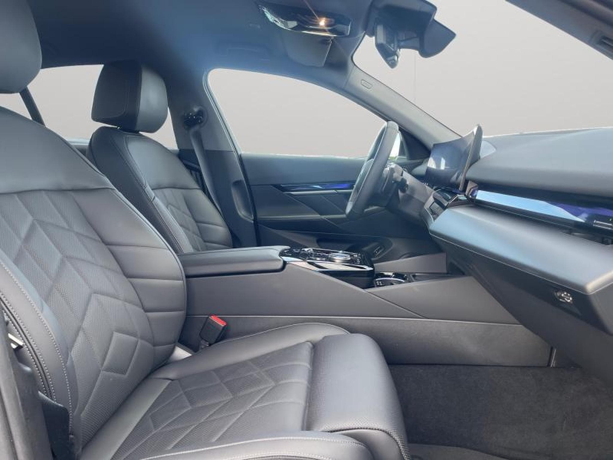 BMW 530 e Luxury / Hybride (2024) - Photo 10