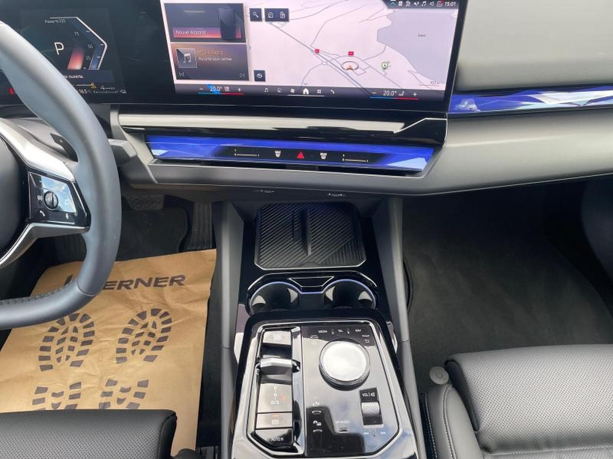 BMW 530 e Luxury / Hybride (2024) - Photo 13