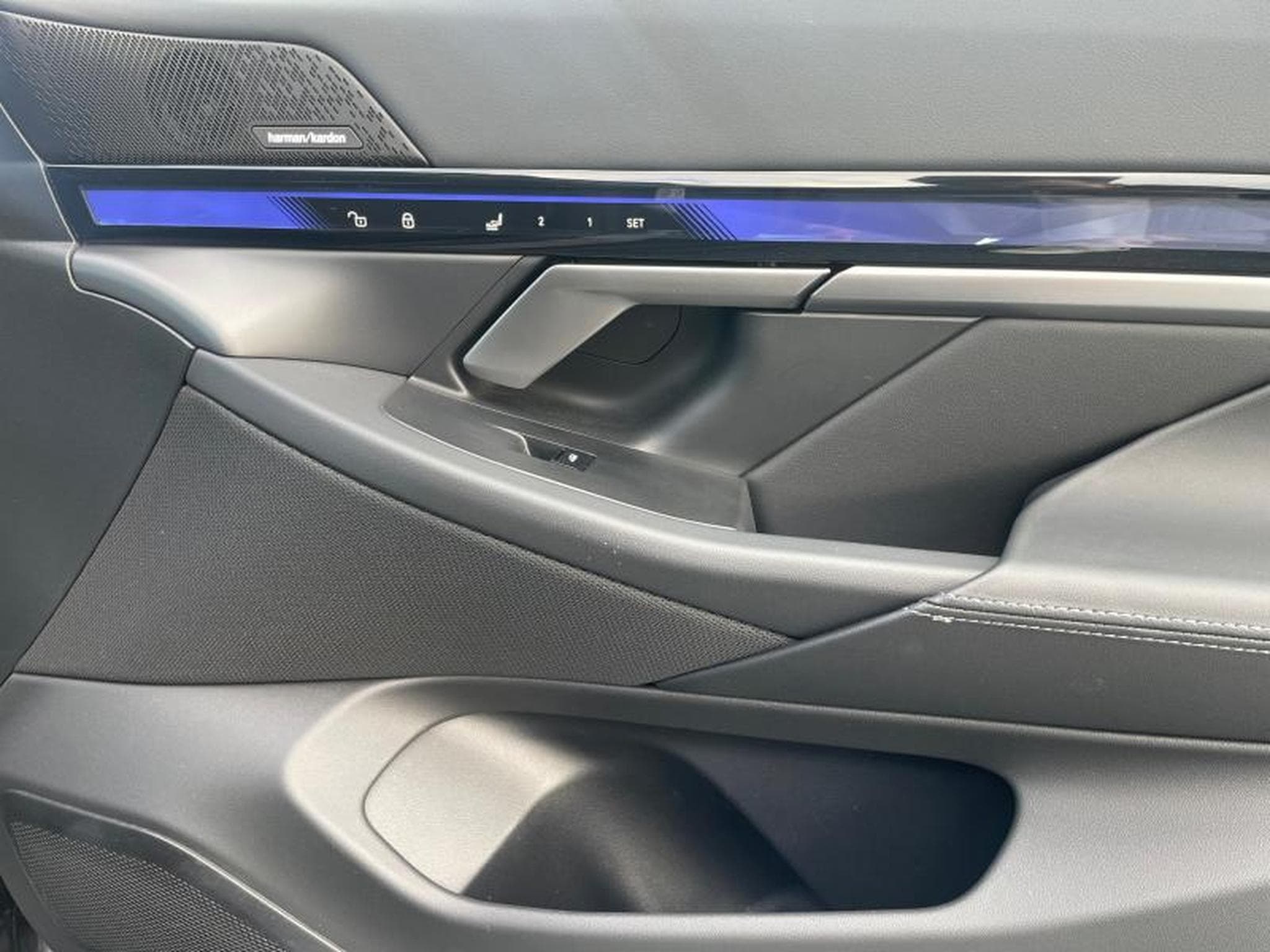 BMW 530 e Luxury / Hybride (2024) - Photo 20