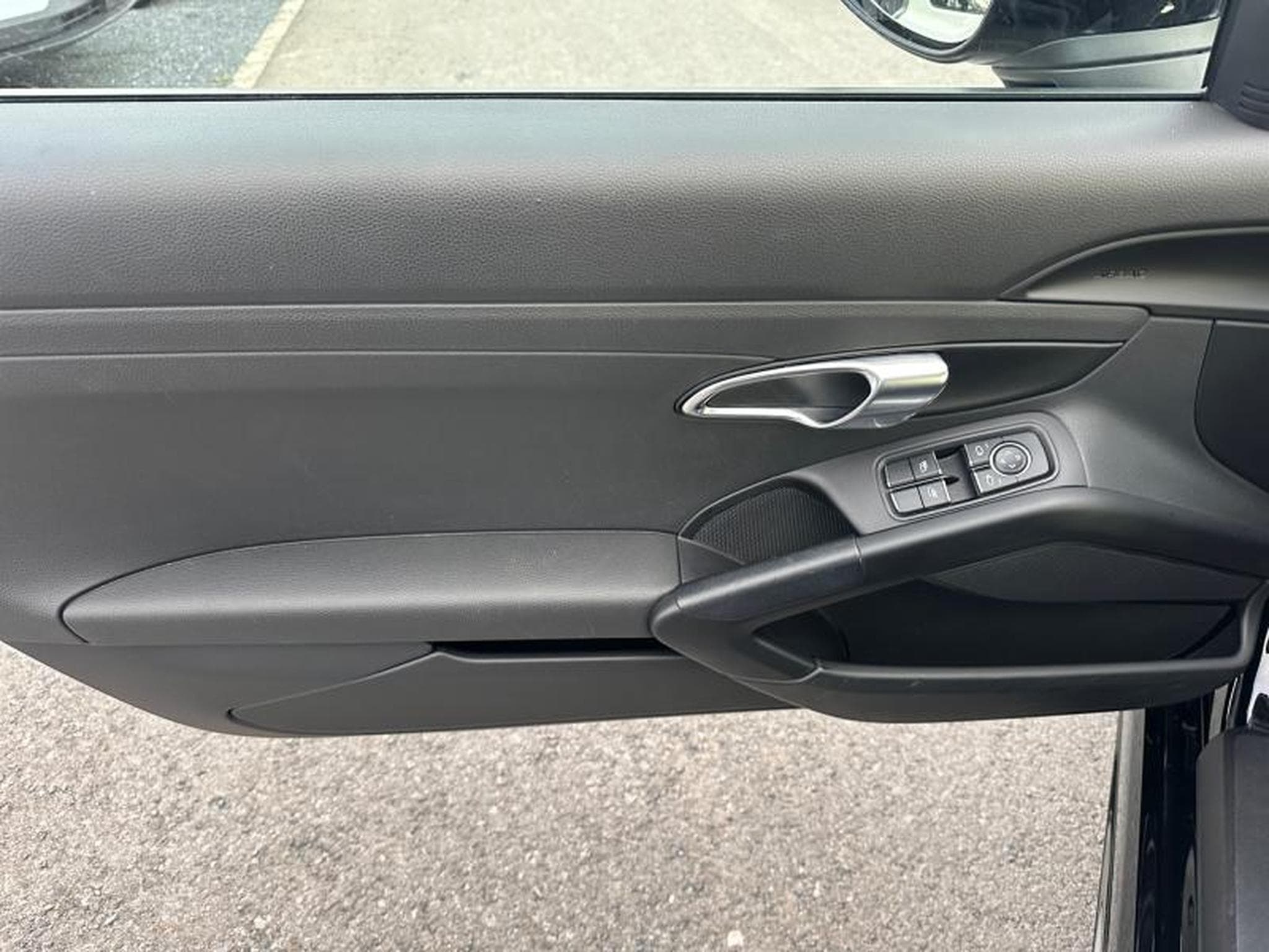 Porsche 718 Cabriolet / Essence (2019) - Photo 20