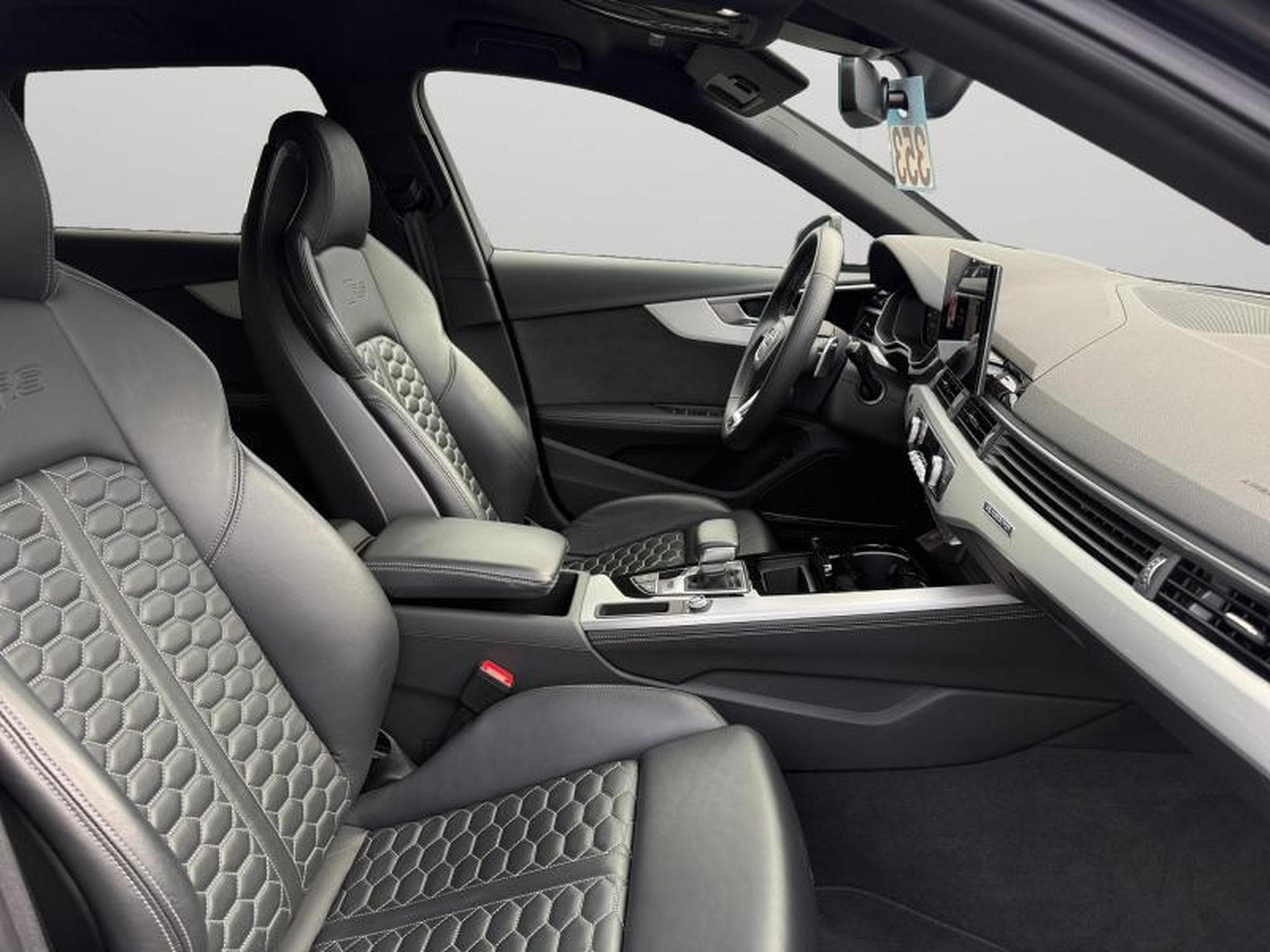 Audi RS4 Avant 2.9 V6 TFSI Quattro / Essence (2022) - Photo 11