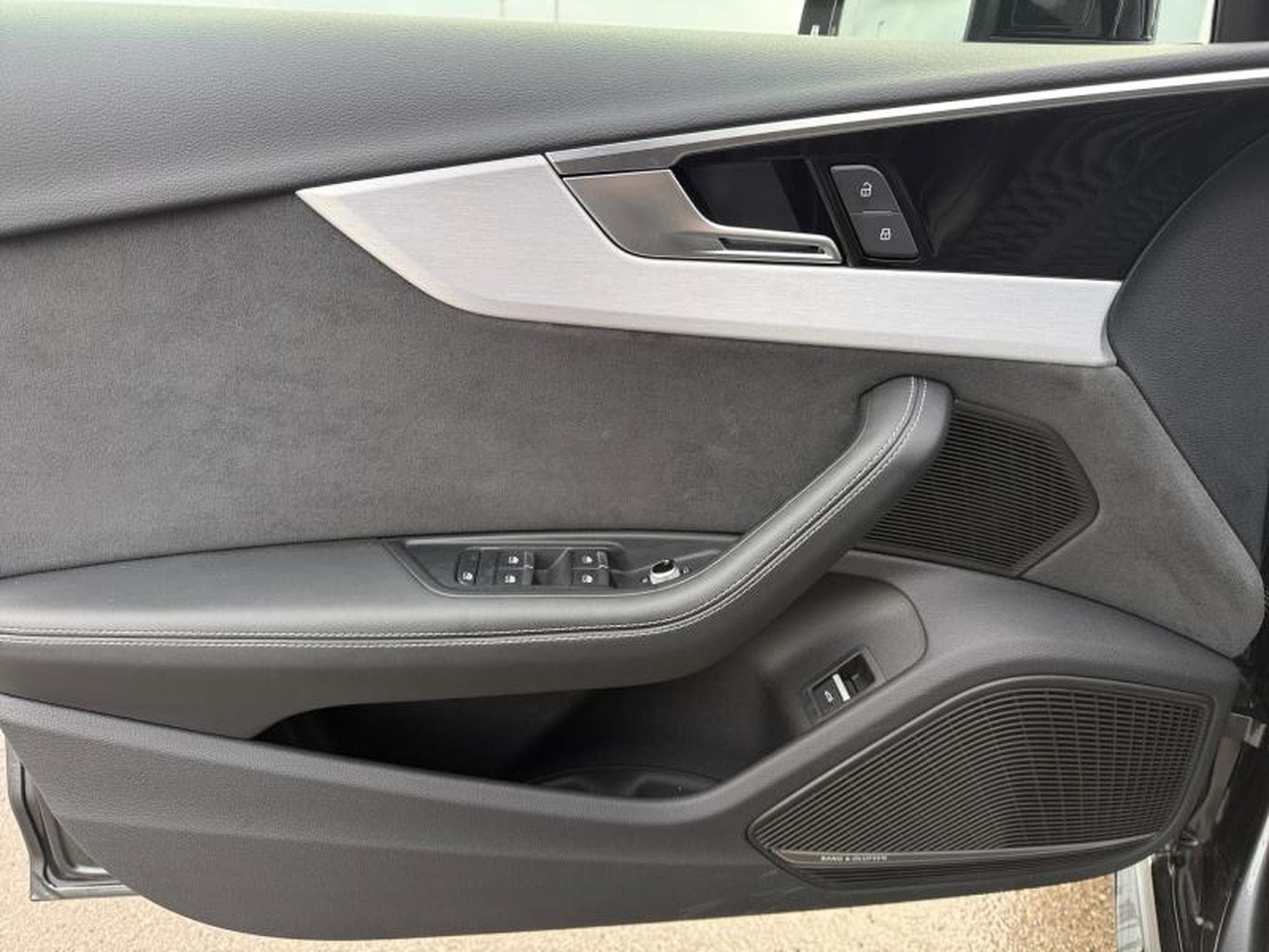 Audi RS4 Avant 2.9 V6 TFSI Quattro / Essence (2022) - Photo 20