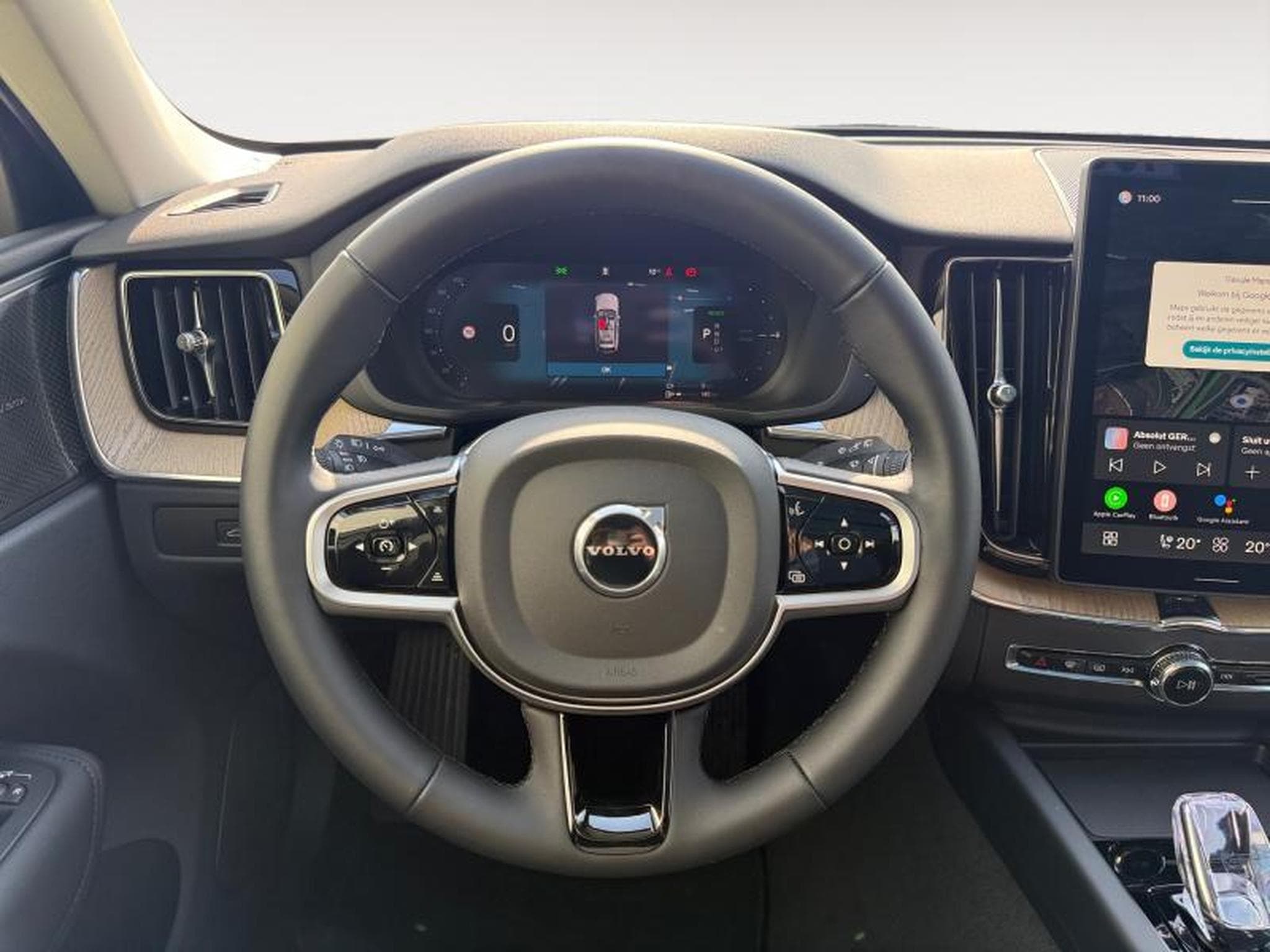 Volvo XC60 Facelift T6 Plus Dark / Hybride (2025) - Photo 12