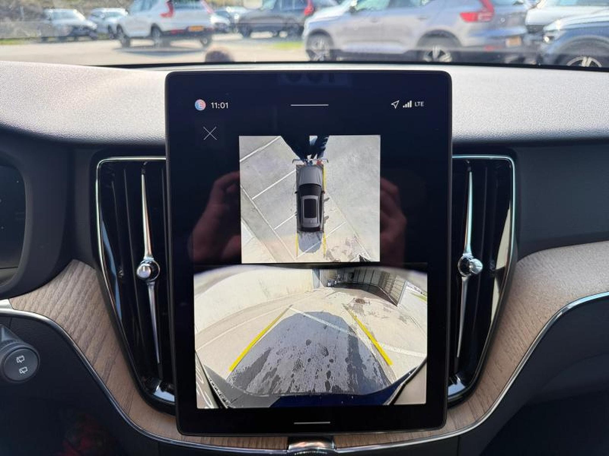 Volvo XC60 Facelift T6 Plus Dark / Hybride (2025) - Photo 17