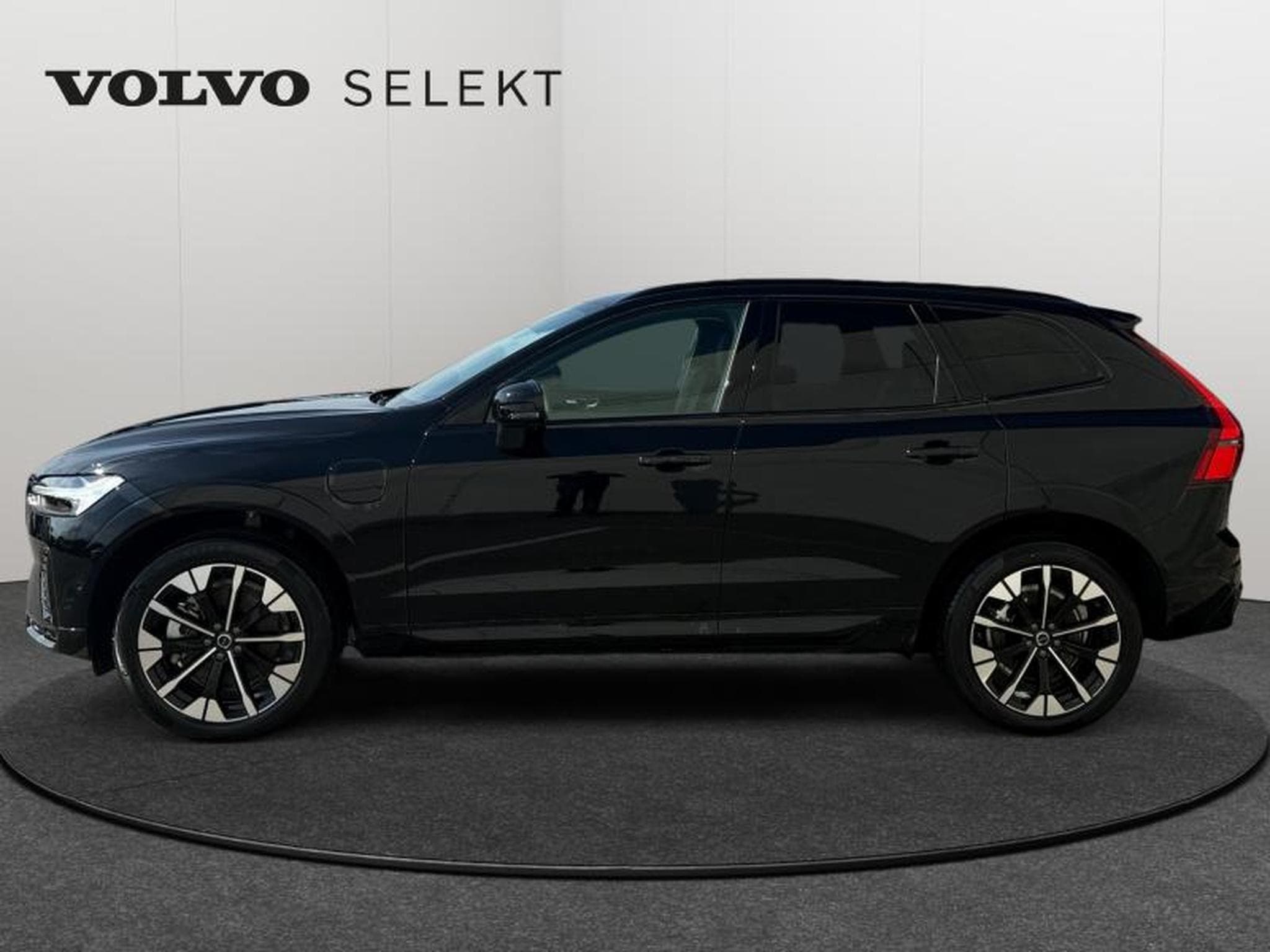 Volvo XC60 Facelift T6 Plus Dark / Hybride (2025) - Photo 4