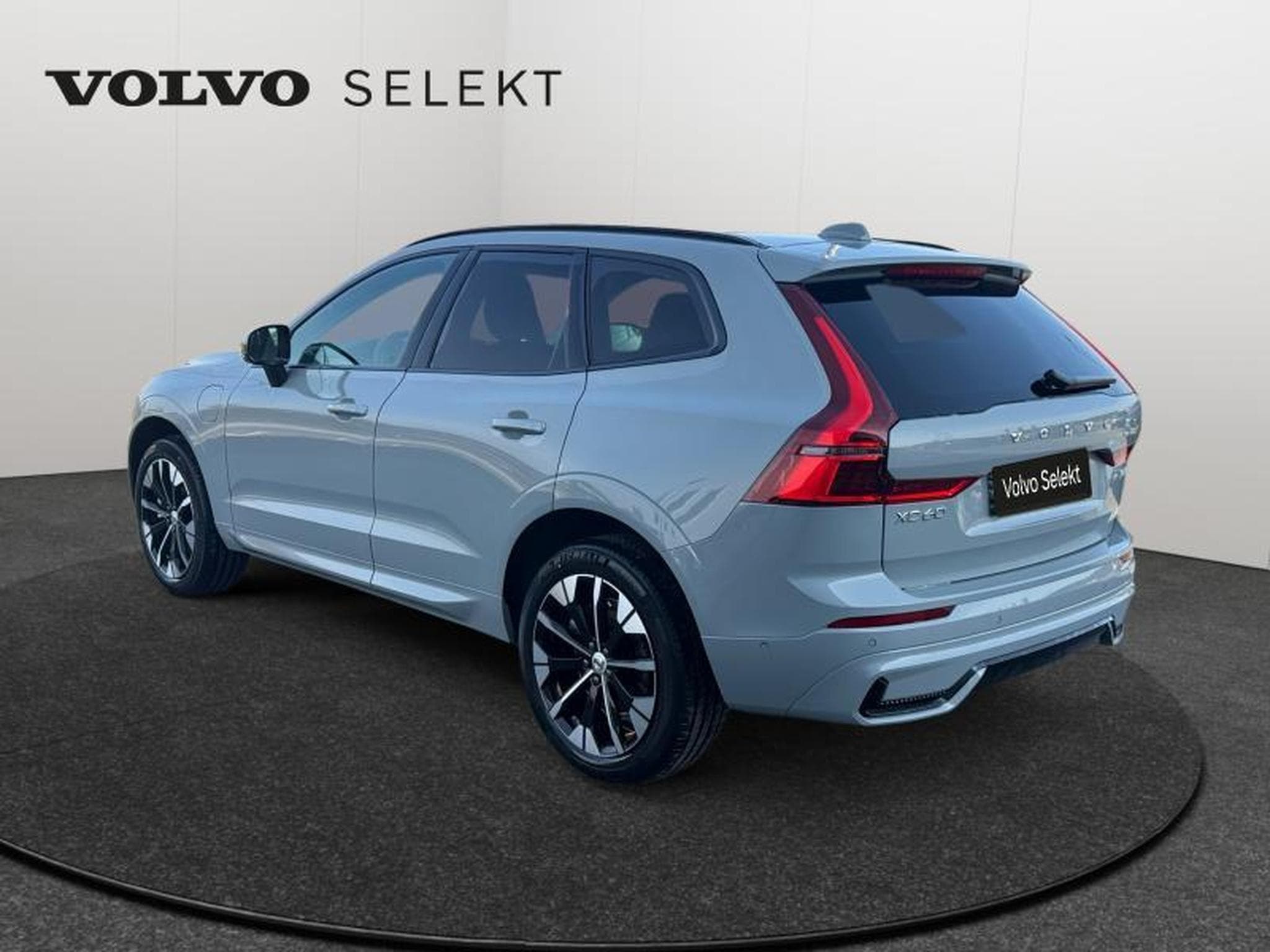 Volvo XC60 Facelift T6 Plus Dark / Hybride (2025) - Photo 5