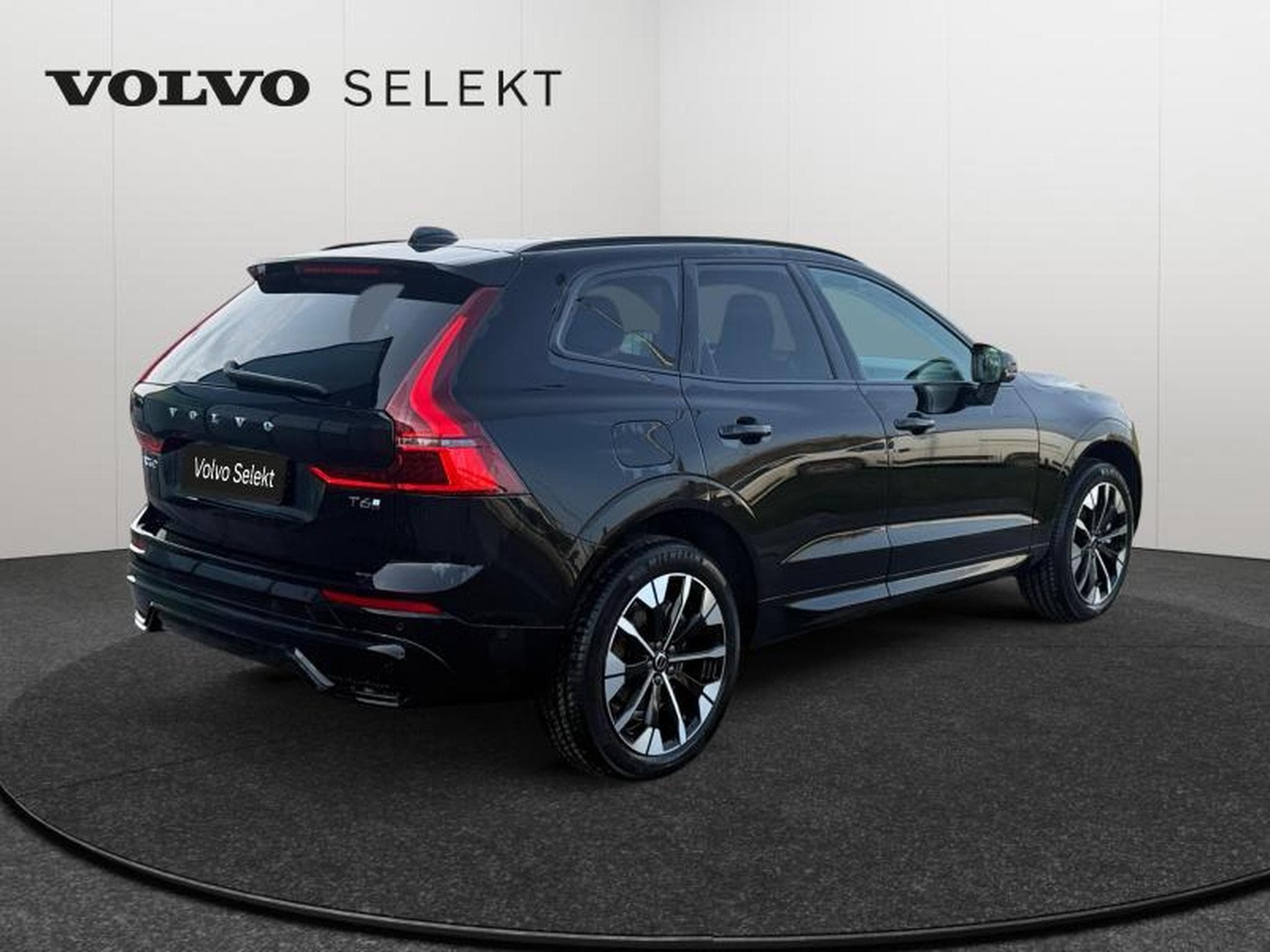 Volvo XC60 Facelift T6 Plus Dark / Hybride (2025) - Photo 2