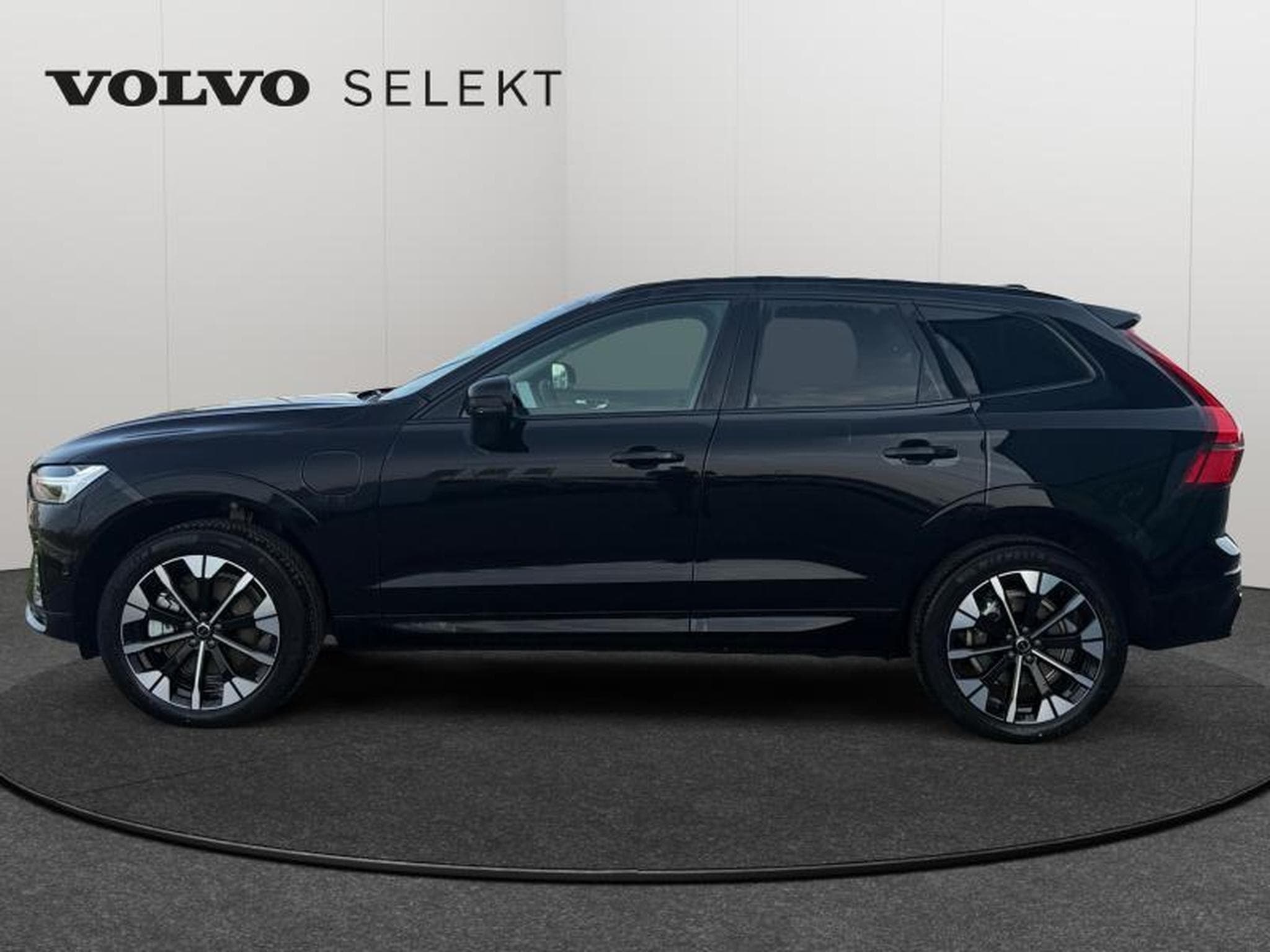 Volvo XC60 Facelift T6 Plus Dark / Hybride (2025) - Photo 4