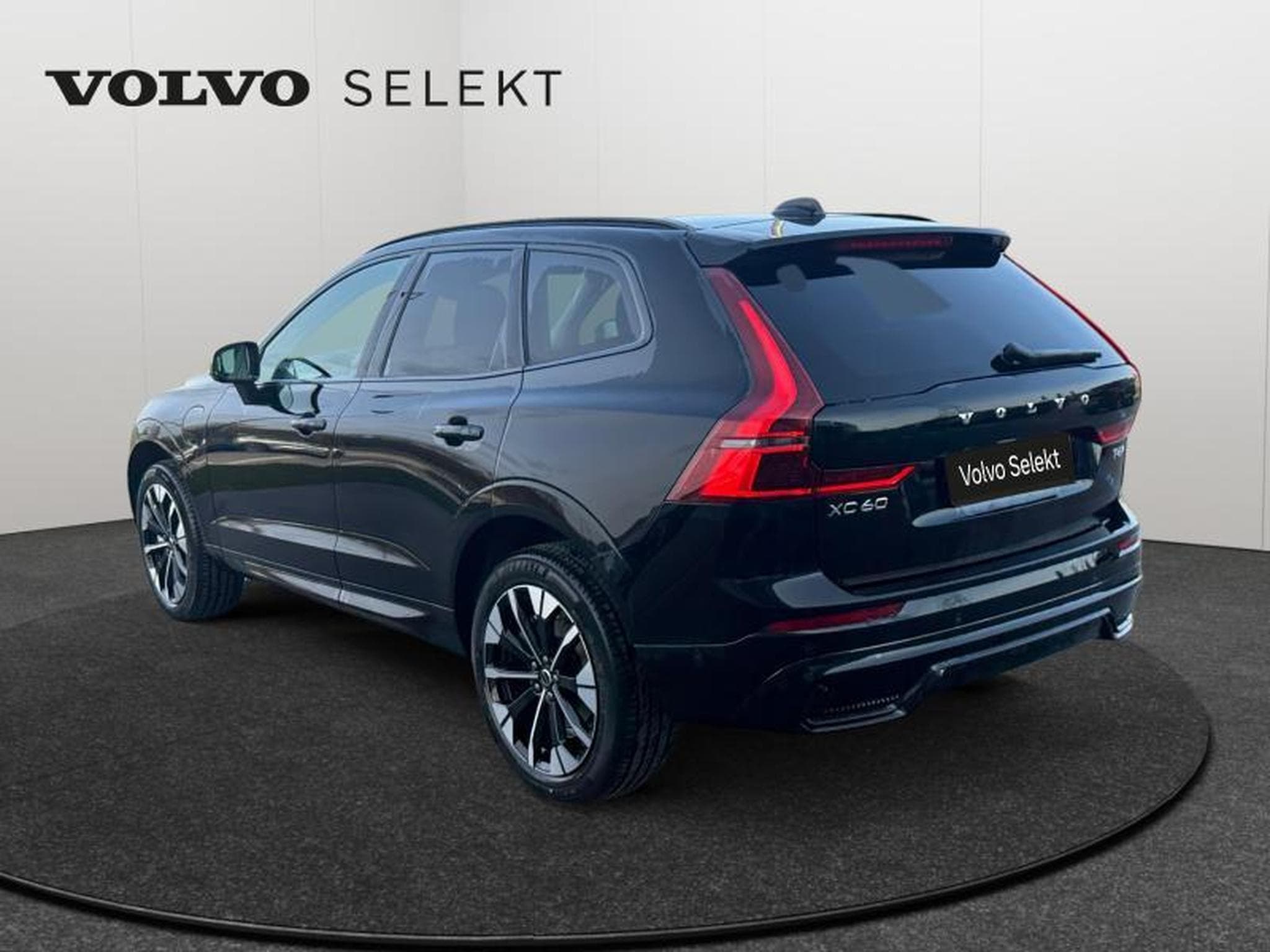 Volvo XC60 Facelift T6 Plus Dark / Hybride (2025) - Photo 5