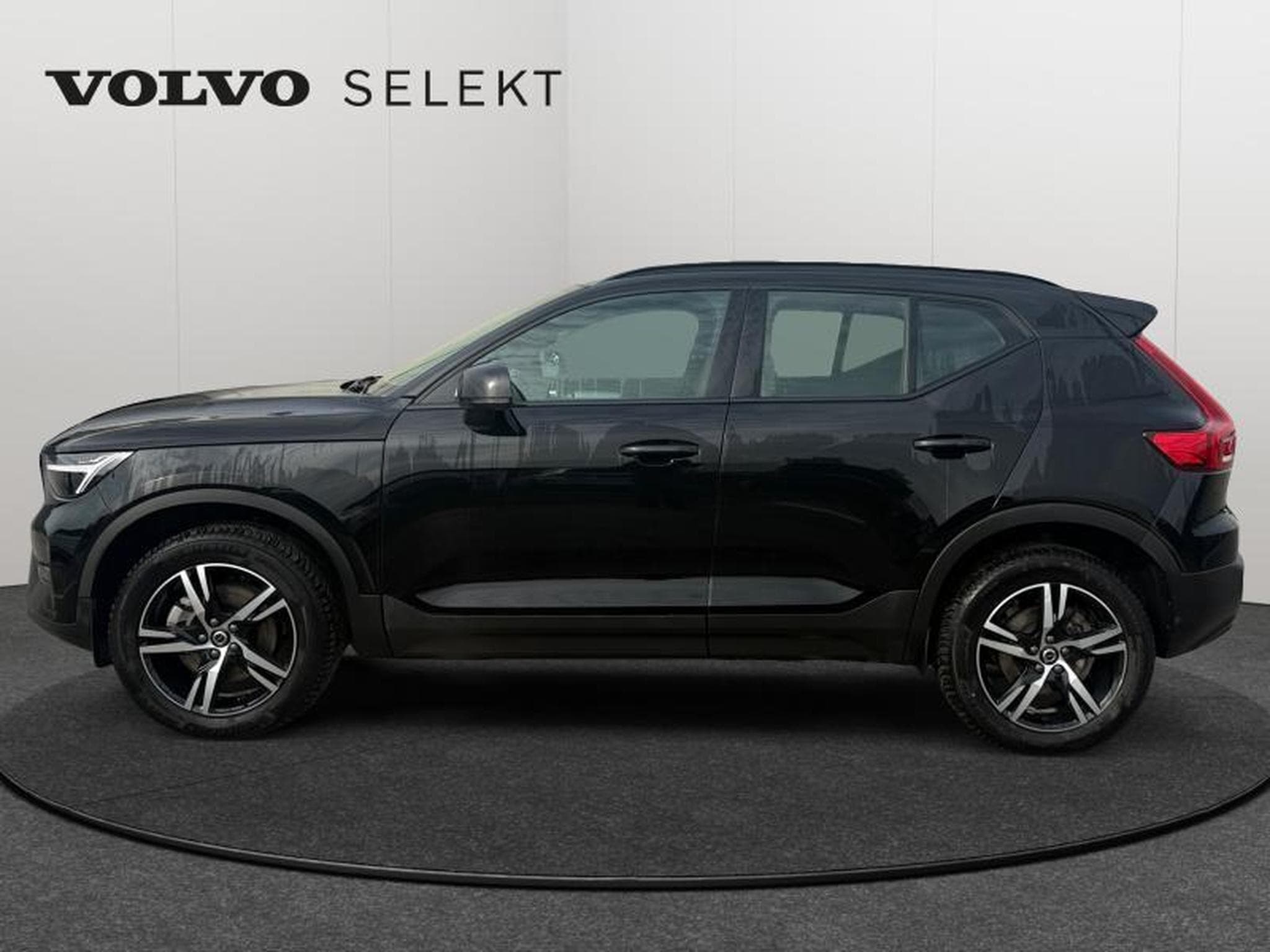 Volvo XC40 B3 Plus Dark / Essence (2025) - Foto 4