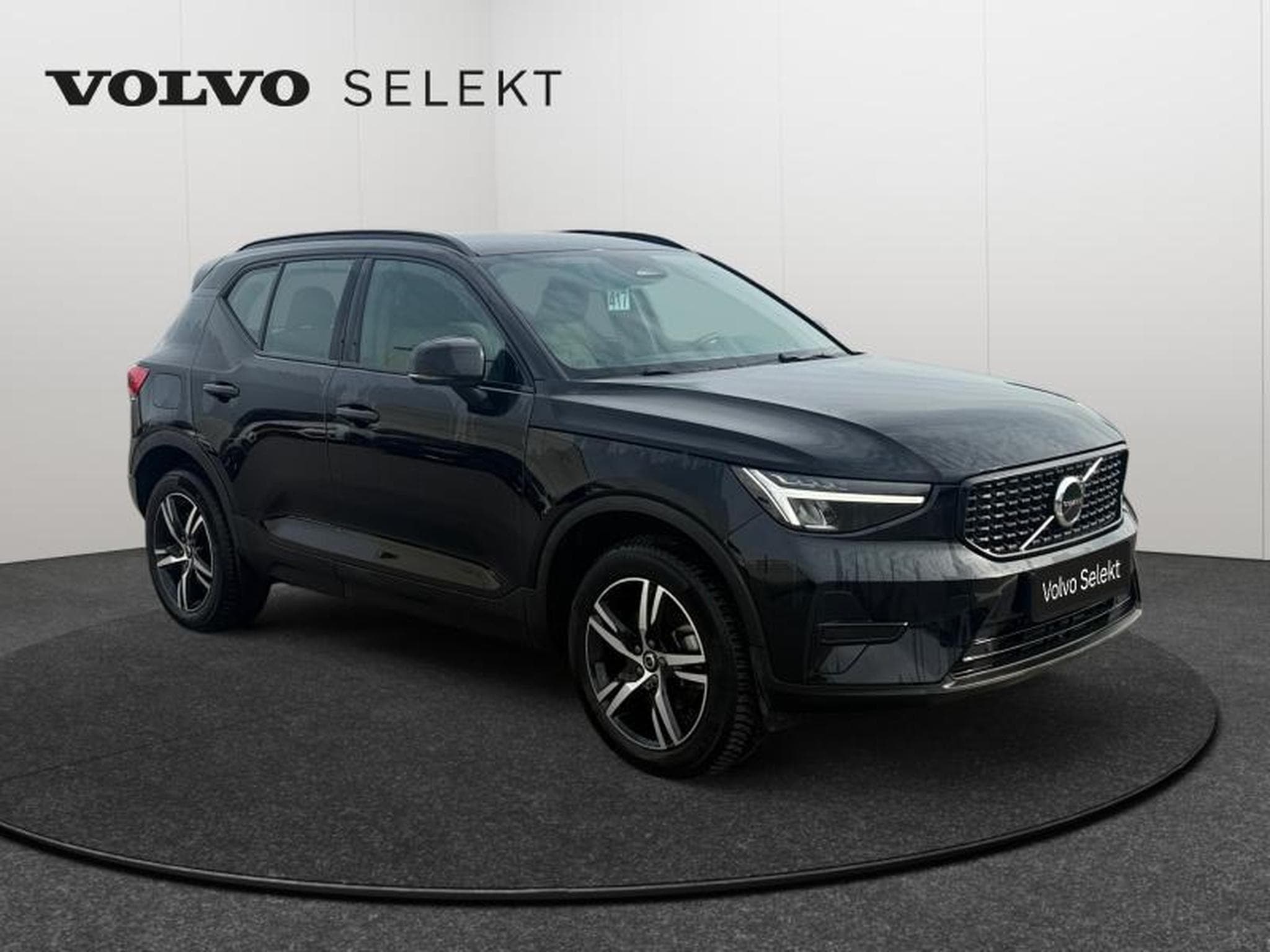 Volvo XC40 B3 Plus Dark / Essence (2025) - Foto 8