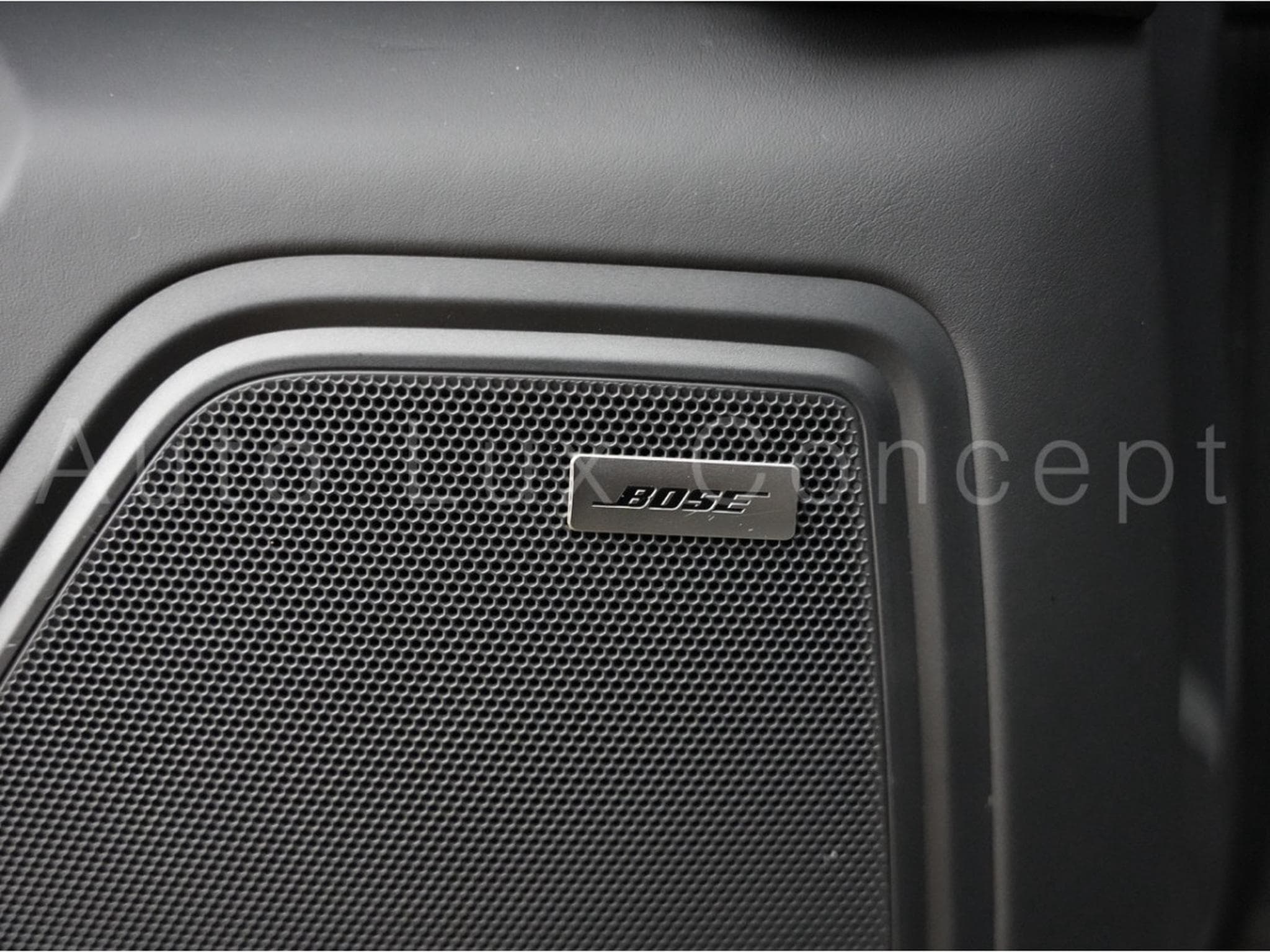 Porsche Macan Turbo (2015) - Photo 13