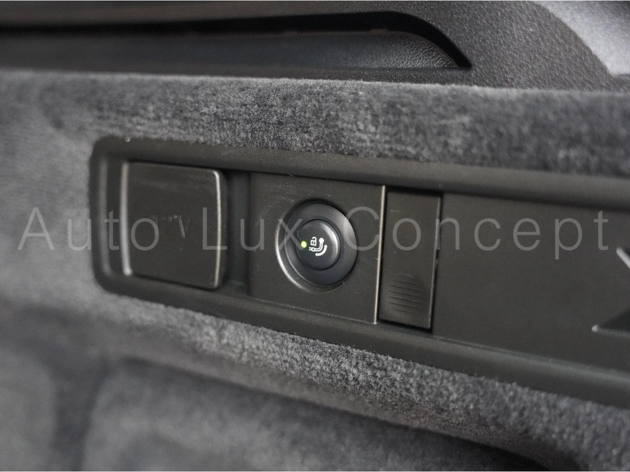 BMW X5 xDrive45e M Sport (2022) - Photo 25