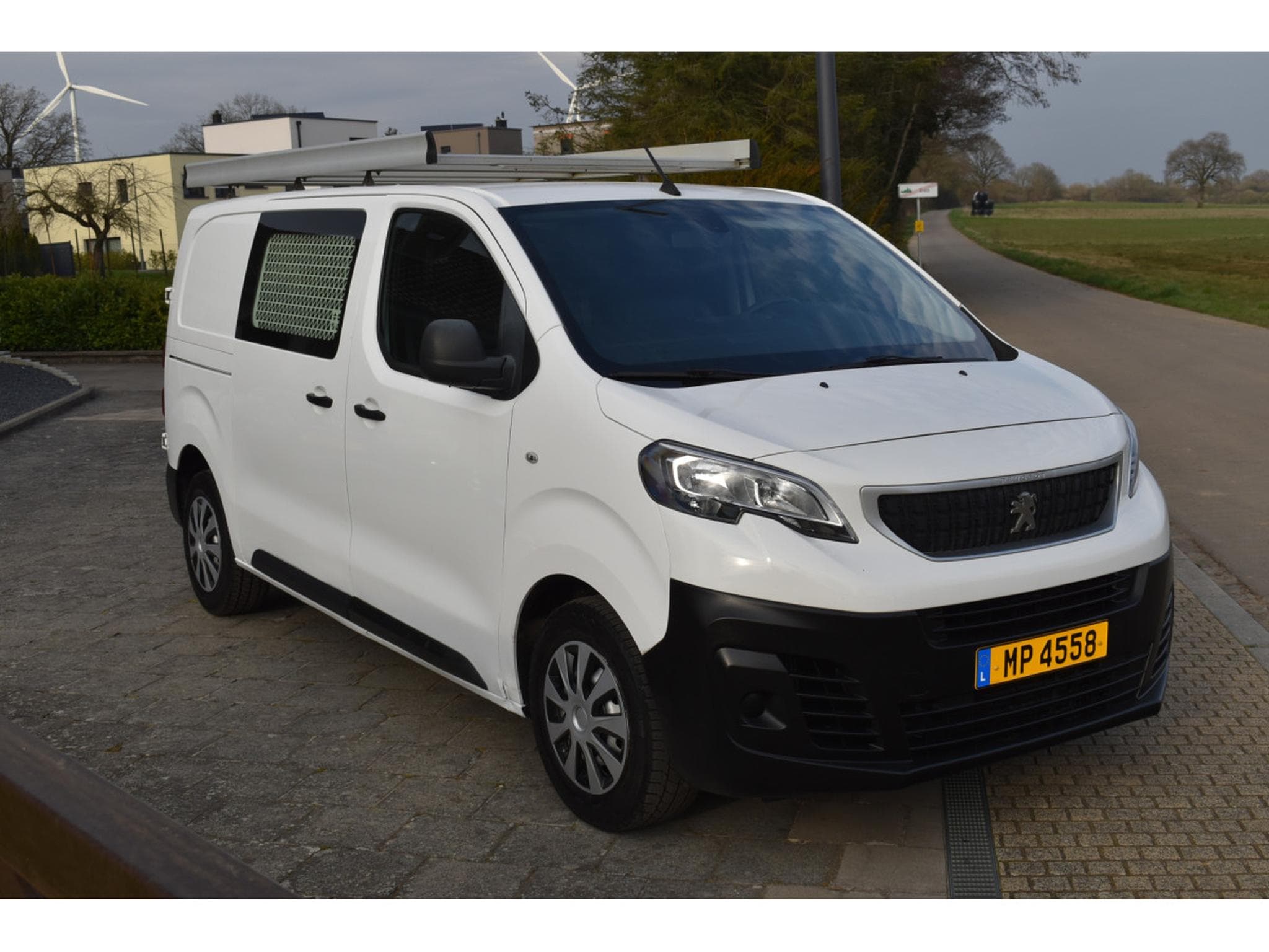Peugeot Expert 2,0 HDi 120 Airco 3 places (2019) - Foto 3