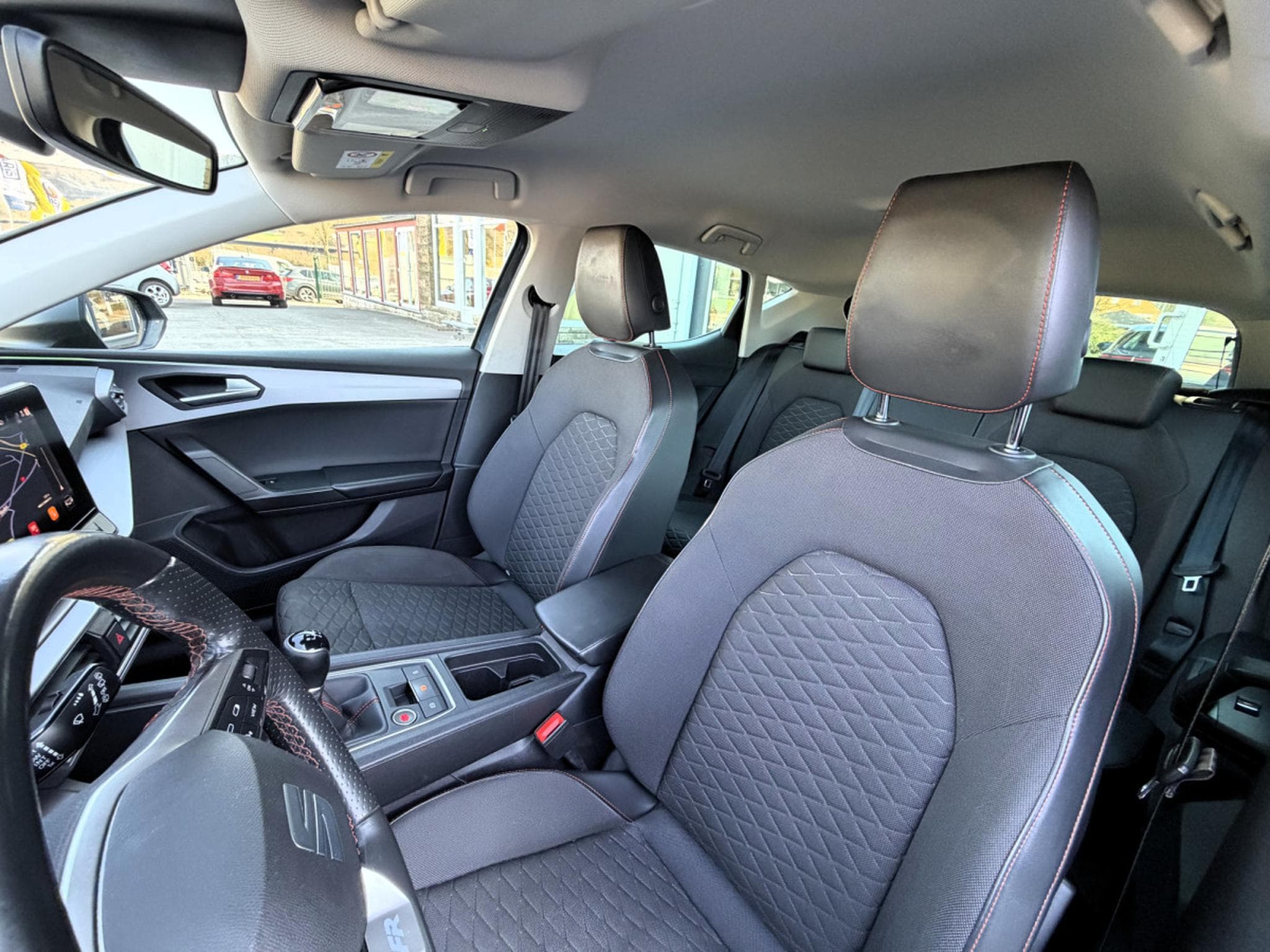 Seat Leon 1.5 TSI FR 150CV (2020) - Photo 17