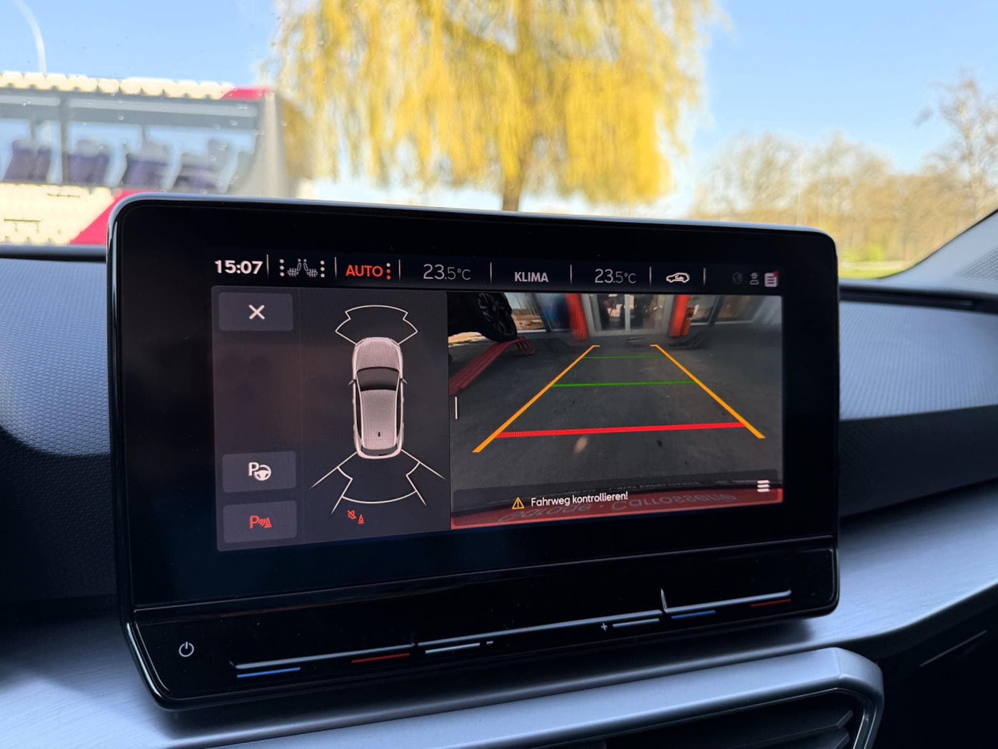 Seat Leon 1.5 TSI FR 150CV (2020) - Photo 8