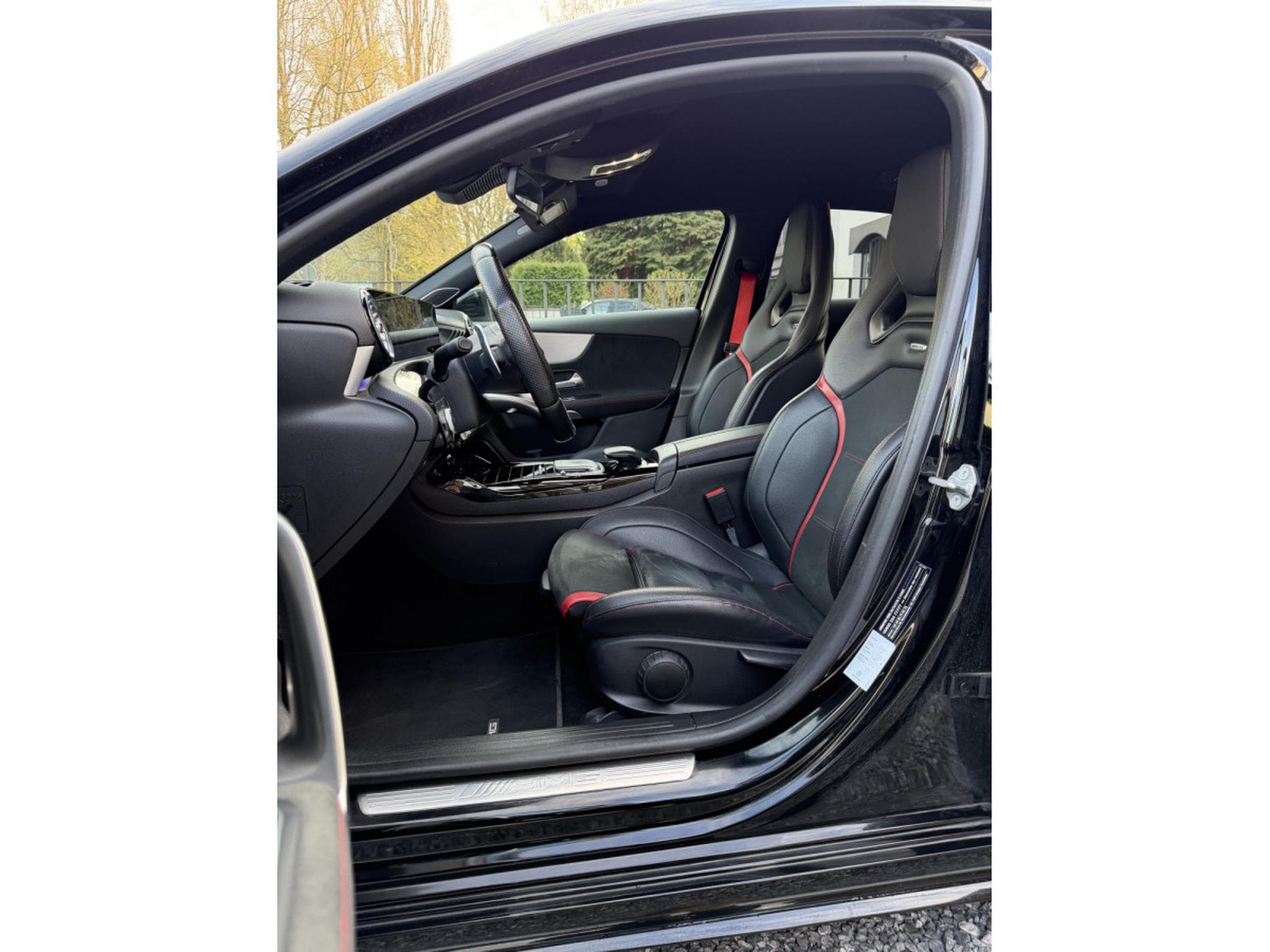 Mercedes A 35 AMG Limousine Turbo 4Matic 7G burmester (2020) - Foto 6