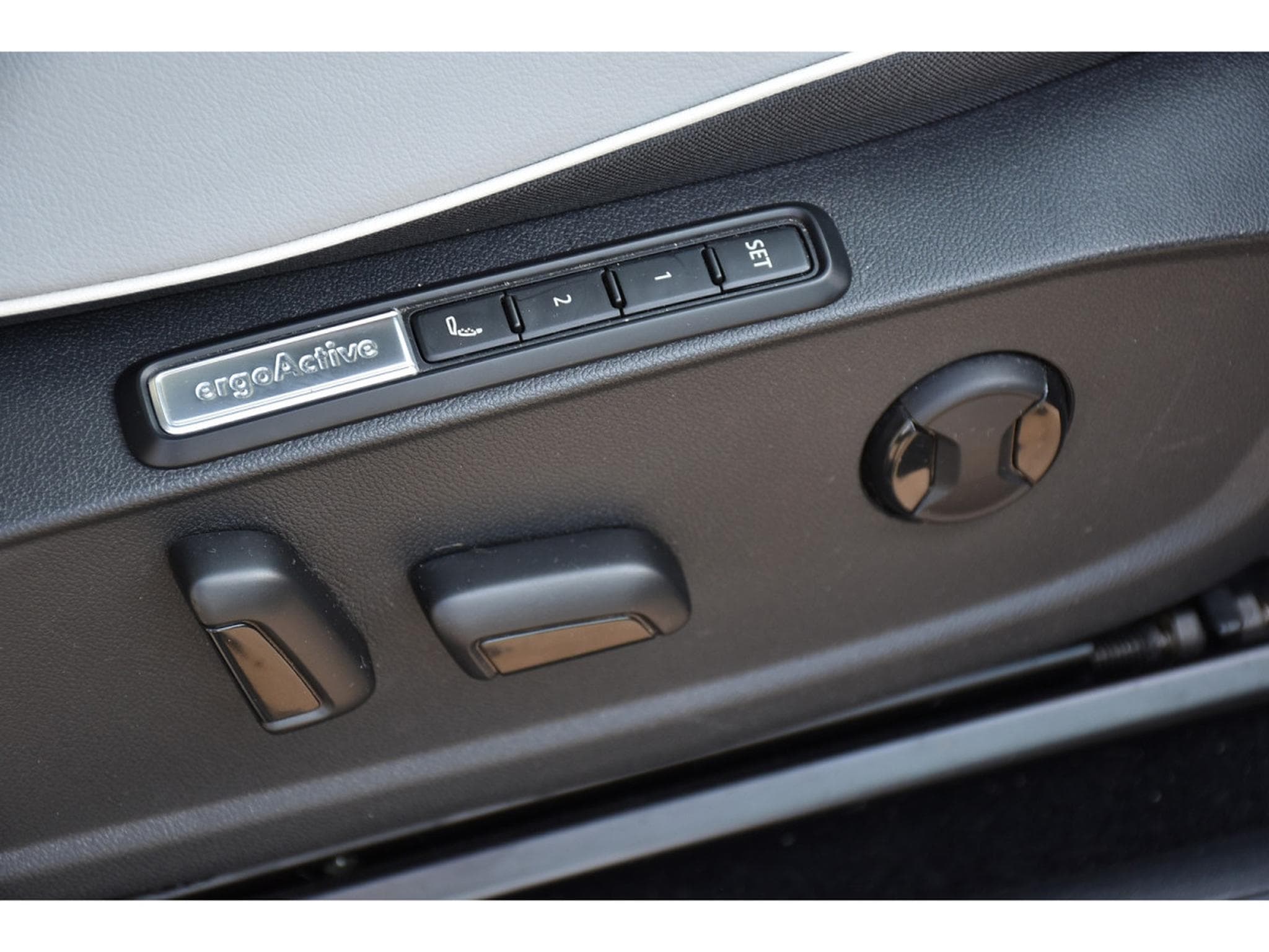 VW ID.3 58 kWh Pro Performance PANO SG SPORT MEMO TRAVEL HUD JA19 (2023) - Photo 22