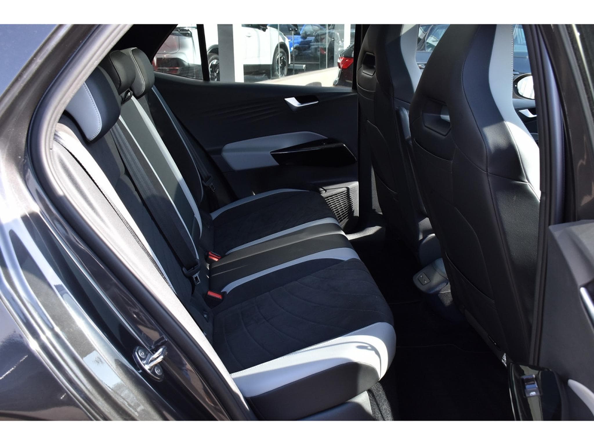 VW ID.3 58 kWh Pro Performance PANO SG SPORT MEMO TRAVEL HUD JA19 (2023) - Photo 8