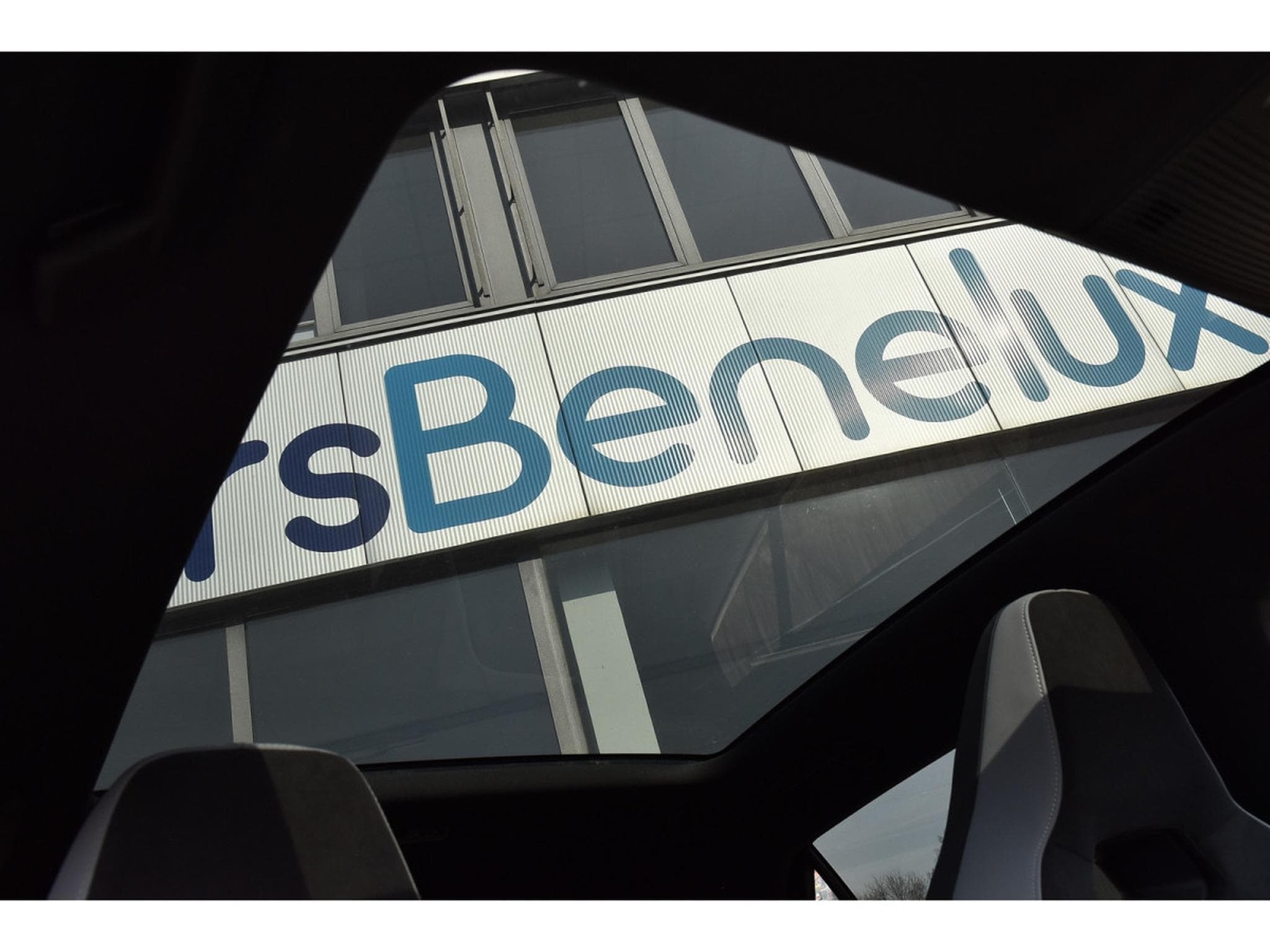 VW ID.3 58 kWh Pro Performance PANO SG SPORT MEMO TRAVEL HUD JA19 (2023) - Photo 9