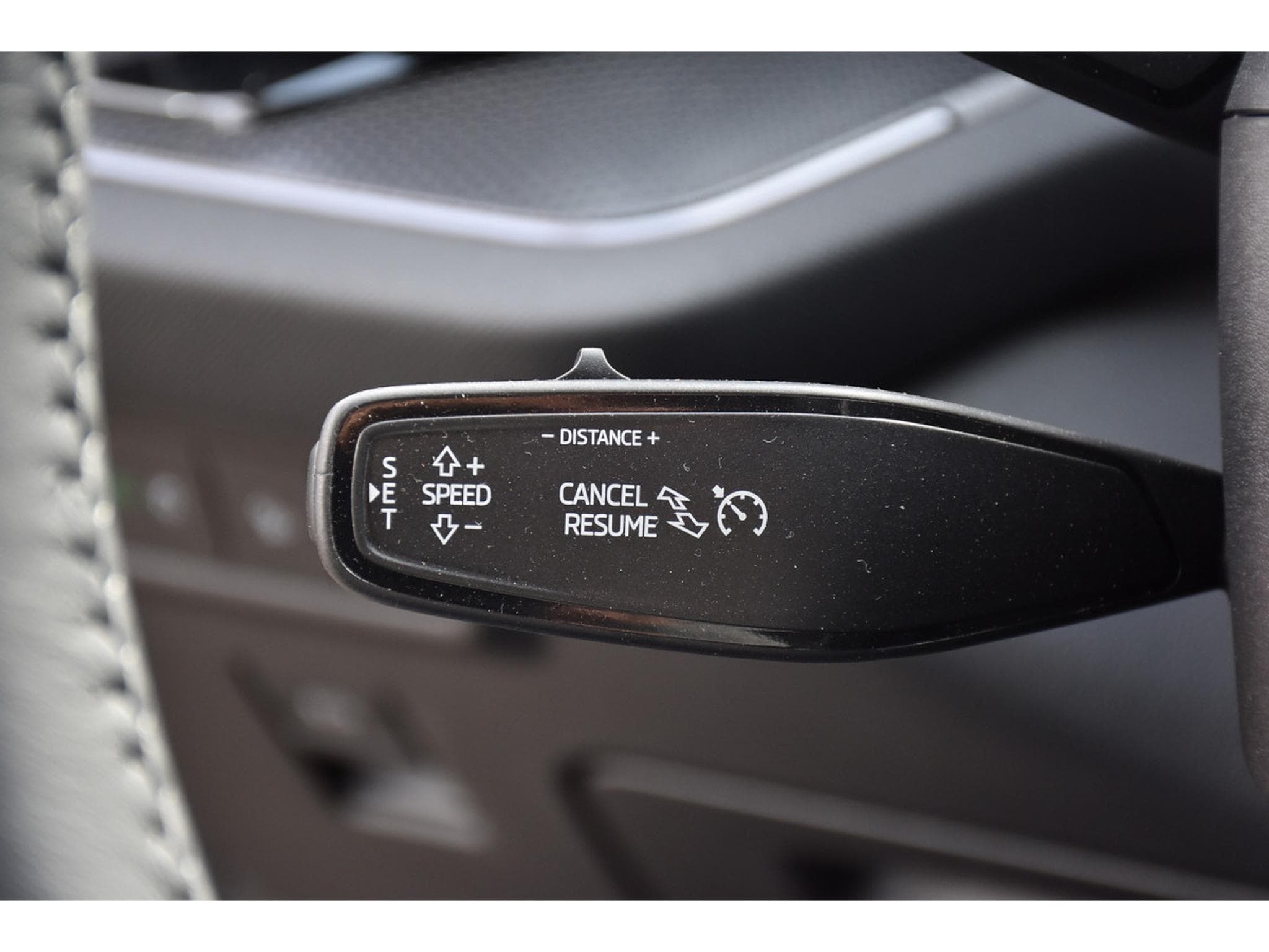 Skoda Kodiaq 2.0 TDI Selection DSG 7 Pl. MEMO ACC LANE SIDE MATRIX NEUF (2025) - Photo 19