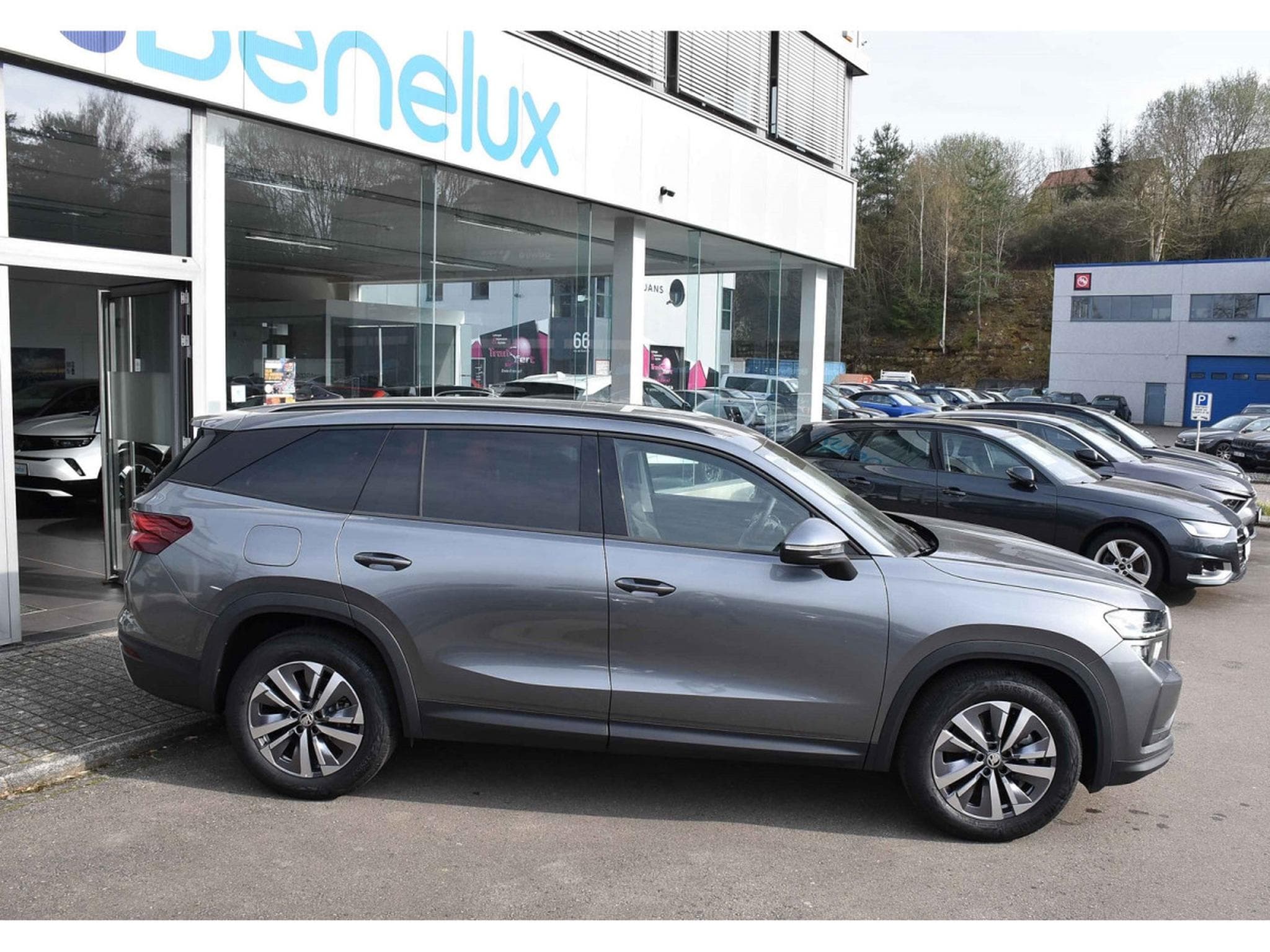 Skoda Kodiaq 2.0 TDI Selection DSG 7 Pl. MEMO ACC LANE SIDE MATRIX NEUF (2025) - Photo 3