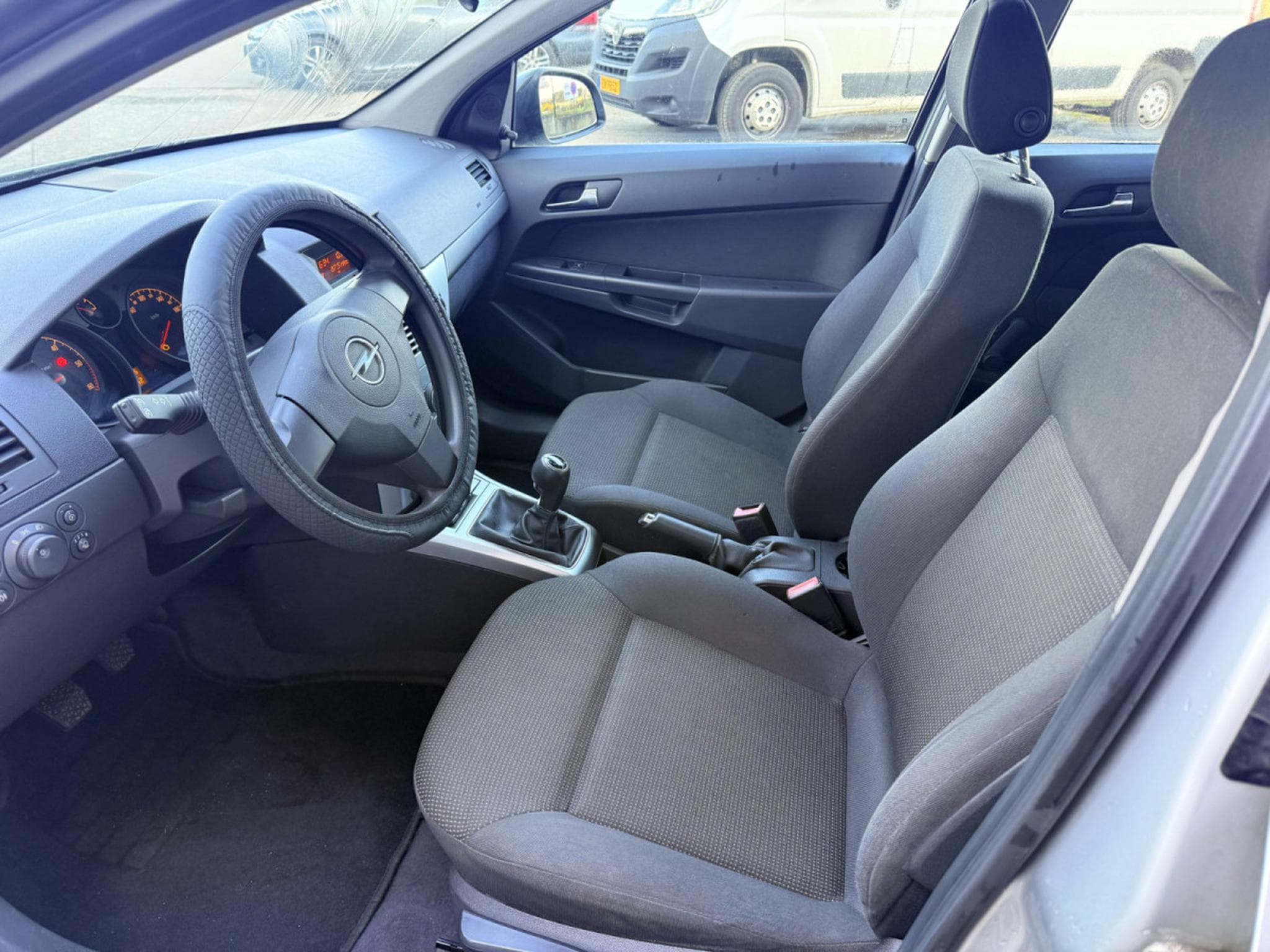 Opel Astra 1.3 Cdti 90 Caravan (2010) - Photo 4