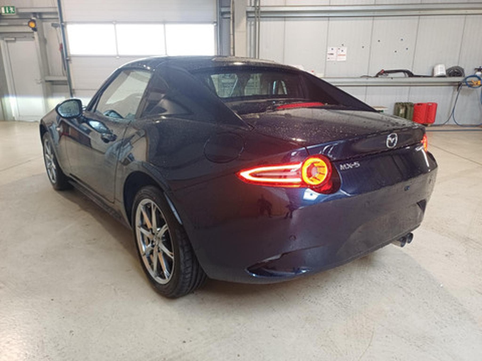 Mazda MX-5 1.5 Skyactiv-G 97kW Kazari Roadster (2026) - Photo 6