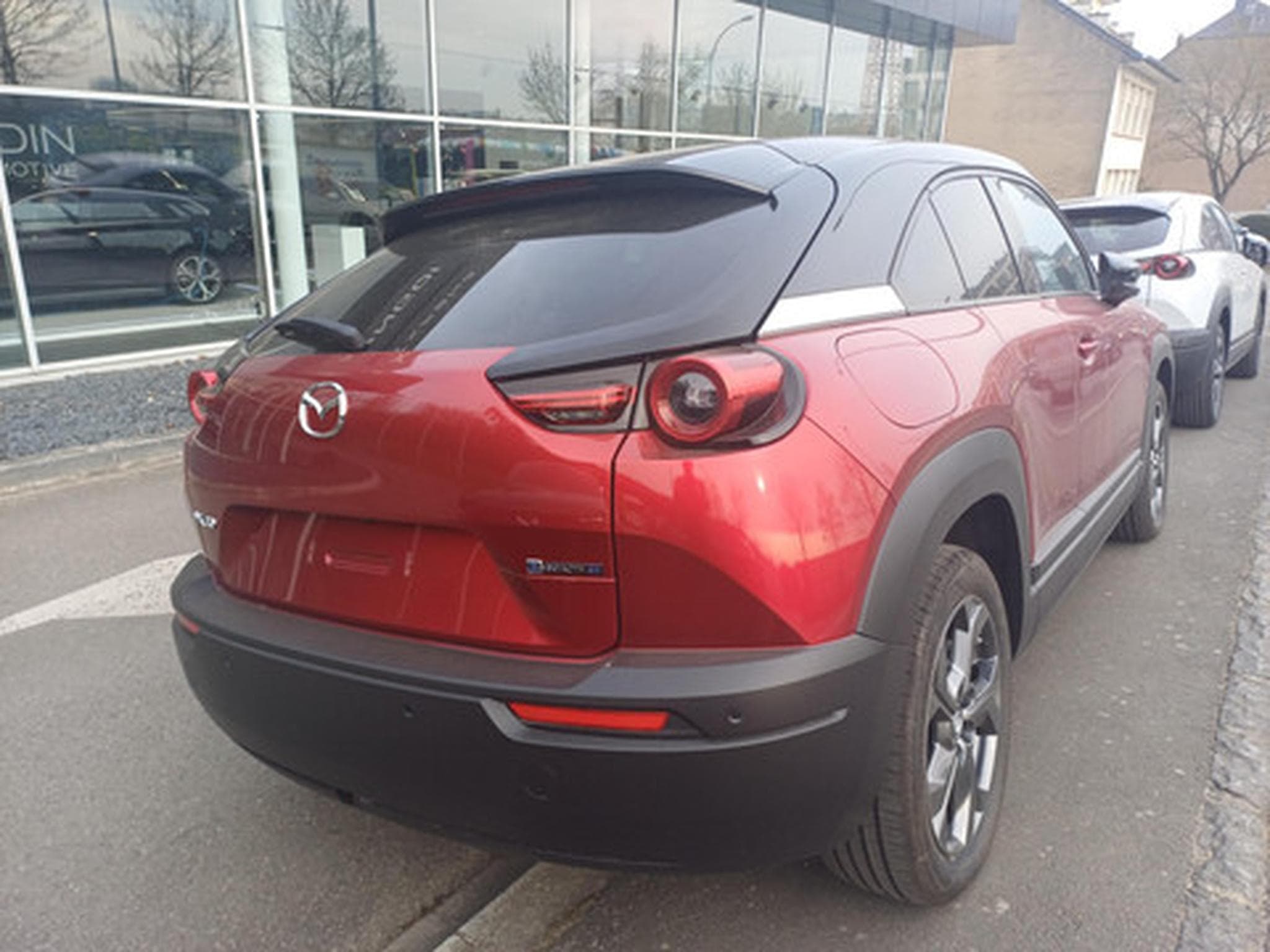 Mazda MX-30 e-SKYACTIV 145 pk Makoto (2026) - Photo 6