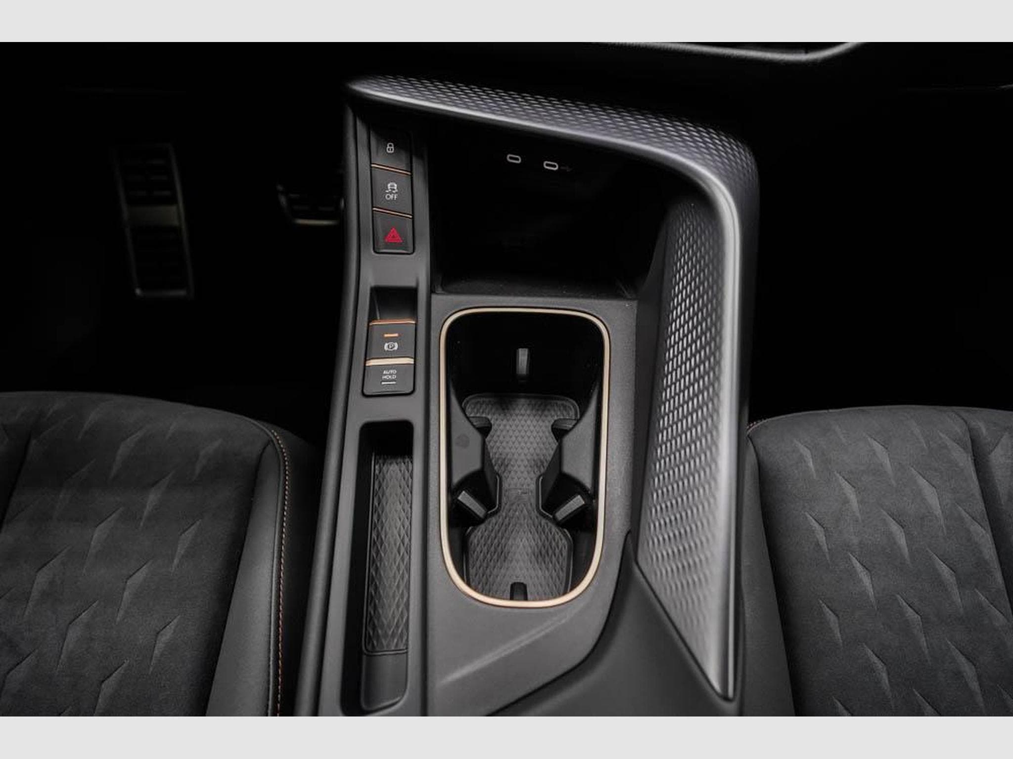 Cupra Terramar 2,0 TSI DSG (2025) - Photo 13