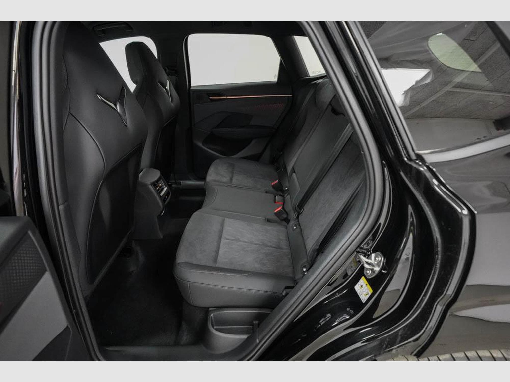 Cupra Terramar 2,0 TSI DSG (2025) - Photo 17