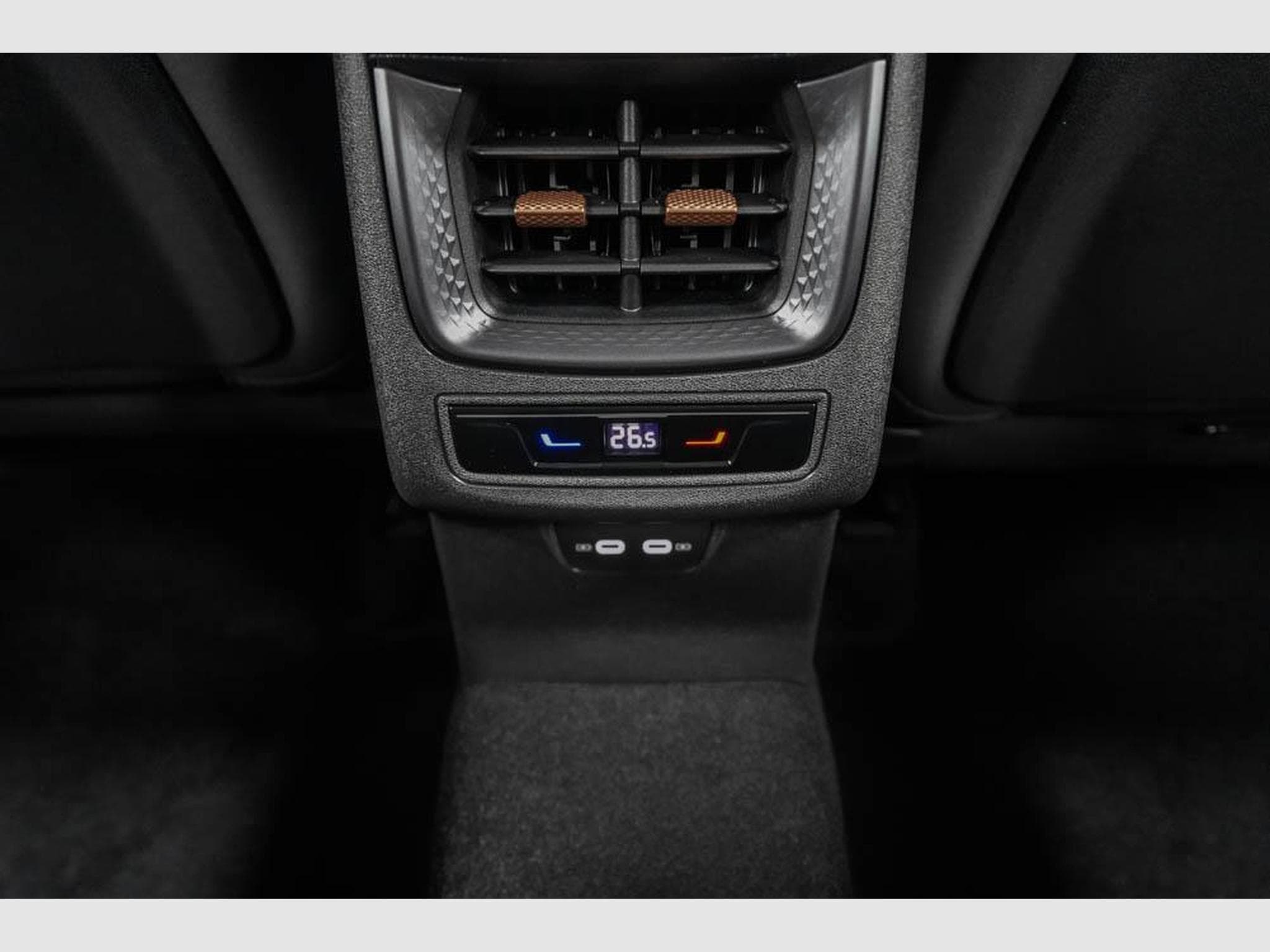 Cupra Terramar 2,0 TSI DSG (2025) - Photo 18