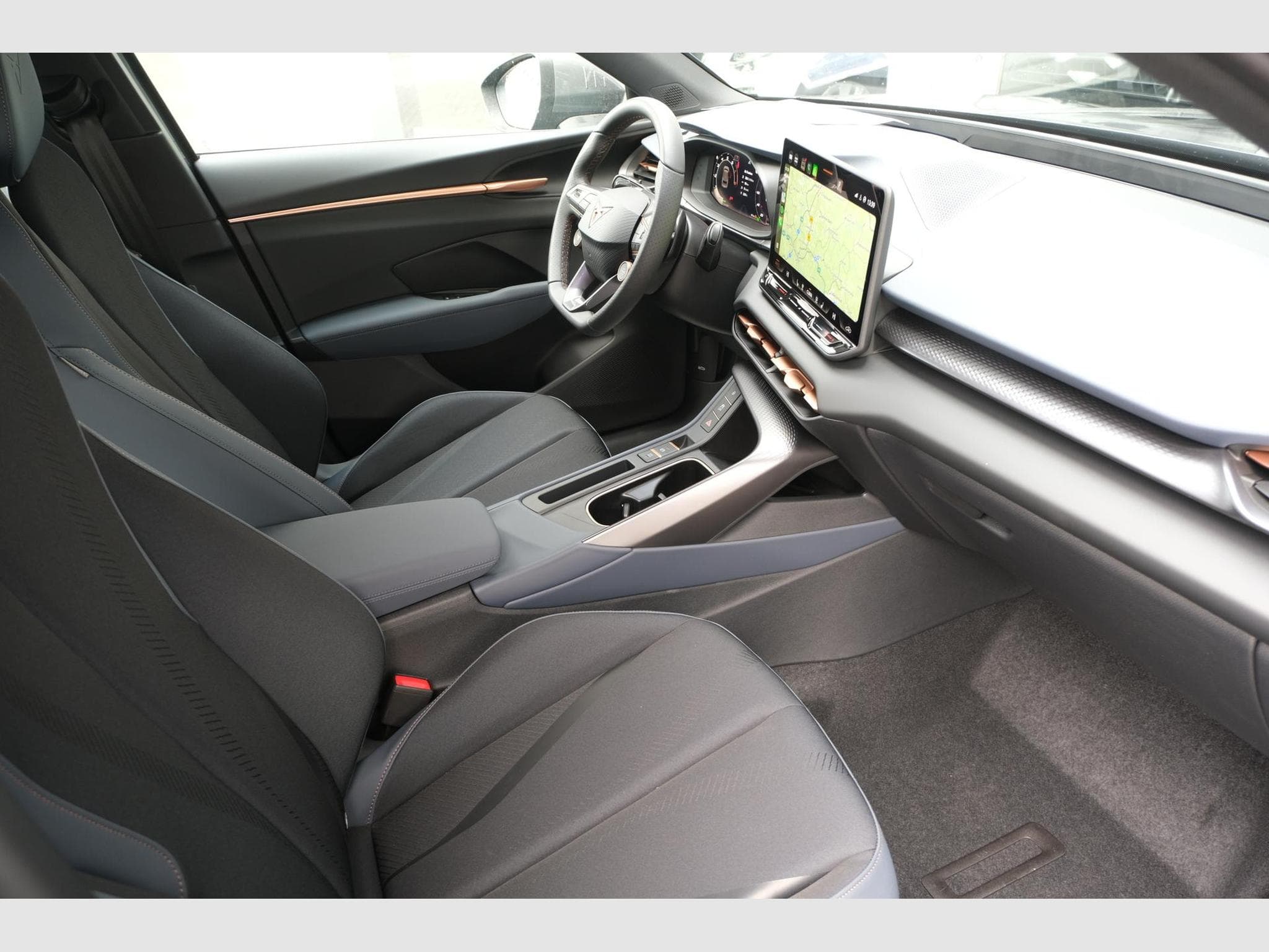 Cupra Terramar 1.5 eTSI DSG (2025) - Photo 20