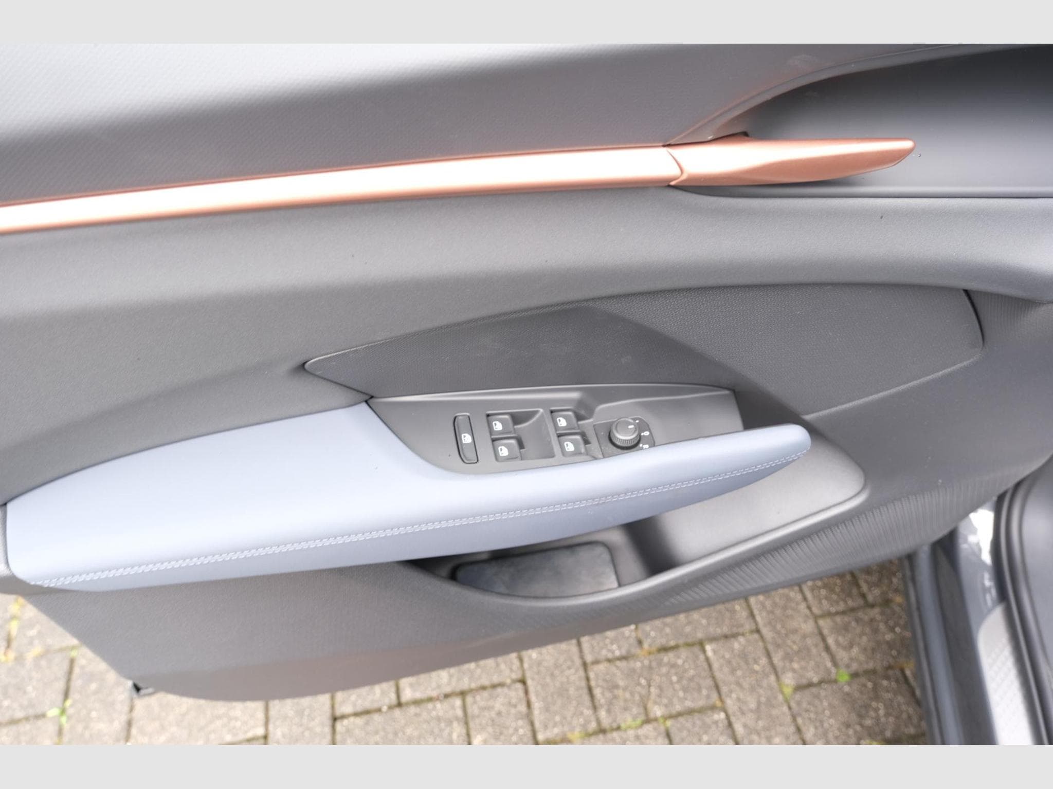 Cupra Terramar 1.5 eTSI DSG (2025) - Photo 24