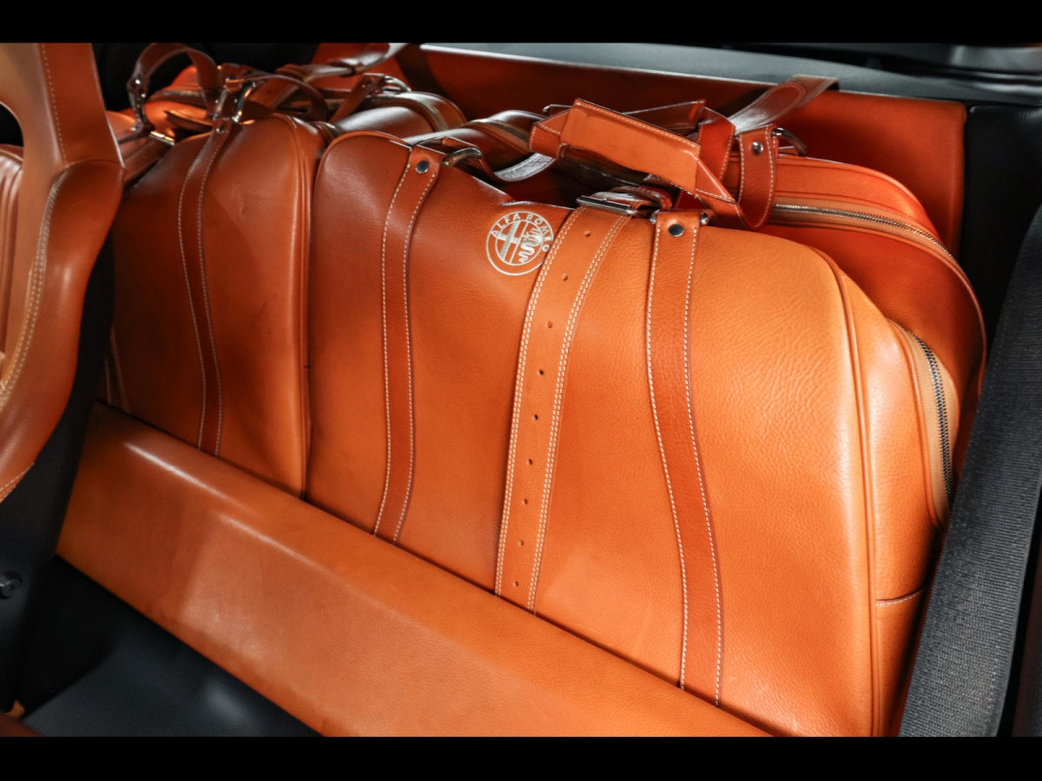 Alfa-Romeo 8C COMPETIZIONE 4.7 V8 (450 CH) – 351/500 – ROSSO ALFA – FULL X (2009) - Photo 18