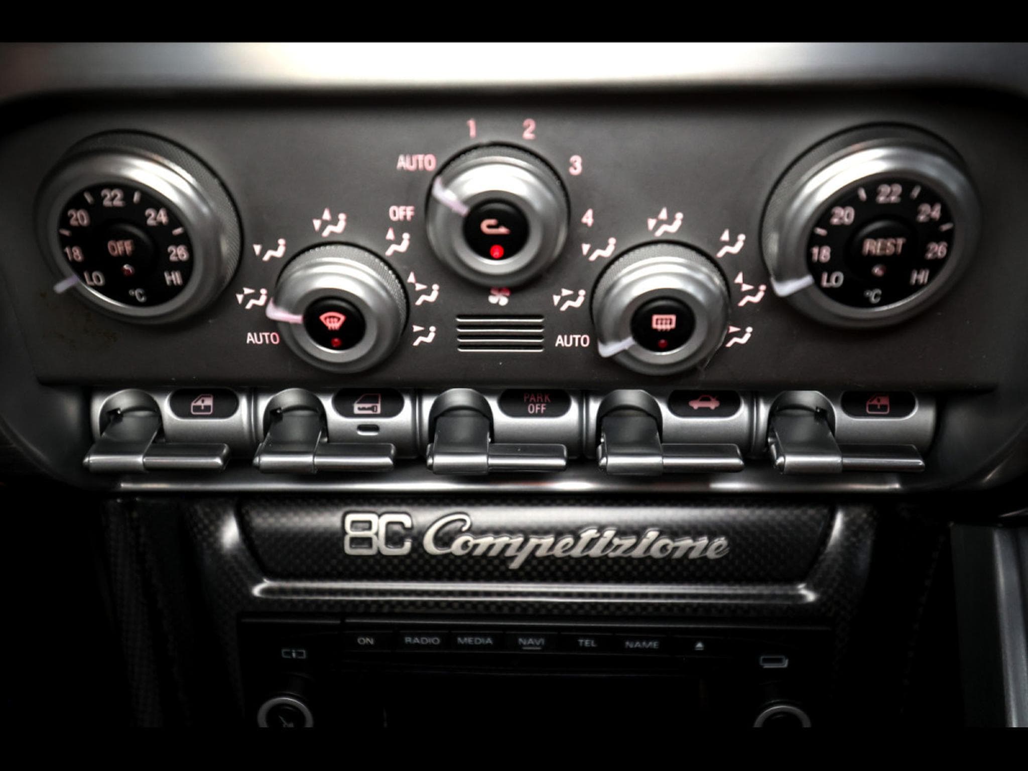 Alfa-Romeo 8C COMPETIZIONE 4.7 V8 (450 CH) – 351/500 – ROSSO ALFA – FULL X (2009) - Photo 25