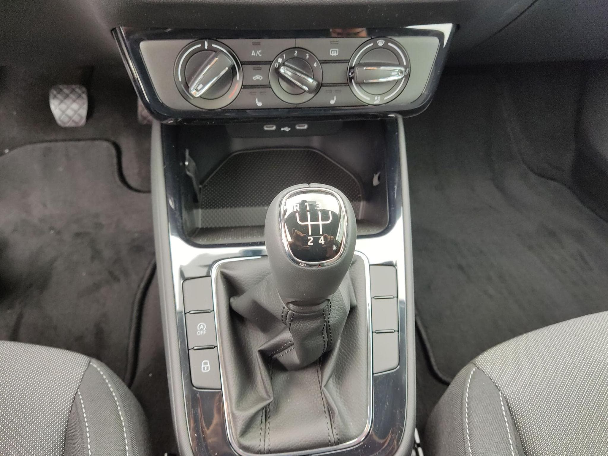 Skoda Fabia Sondermodell 130 Jahre (2025) - Photo 10