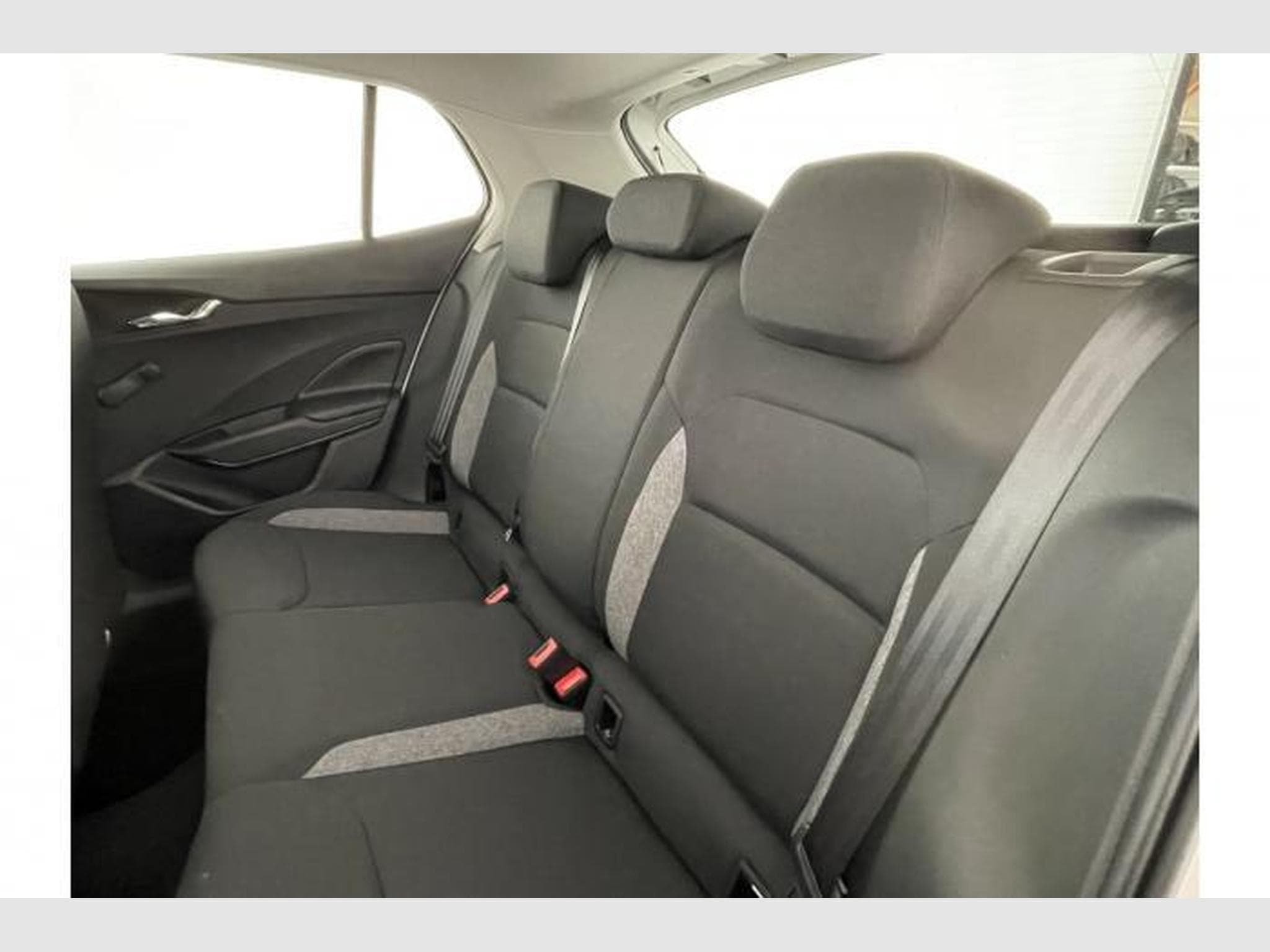 Skoda Fabia Essence (2026) - Photo 13