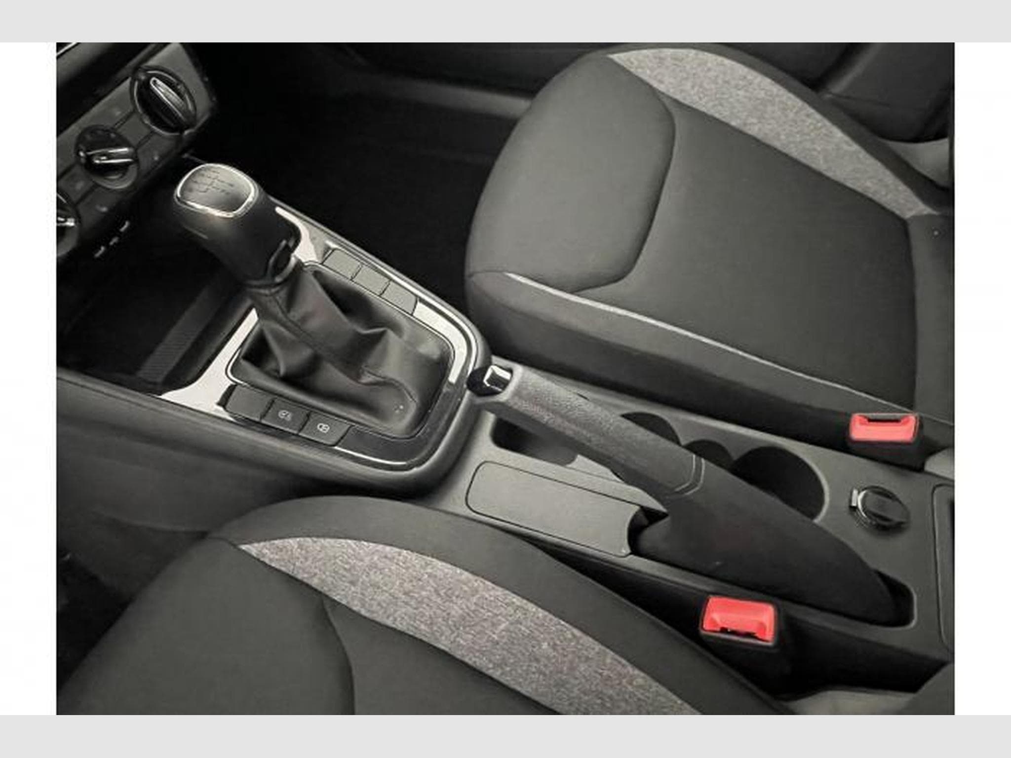 Skoda Fabia Essence (2026) - Photo 17