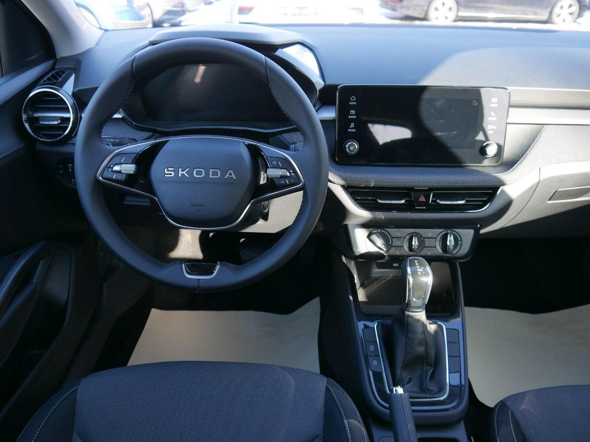 Skoda Fabia Selection 1.0 TSI DSG (2026) - Foto 11