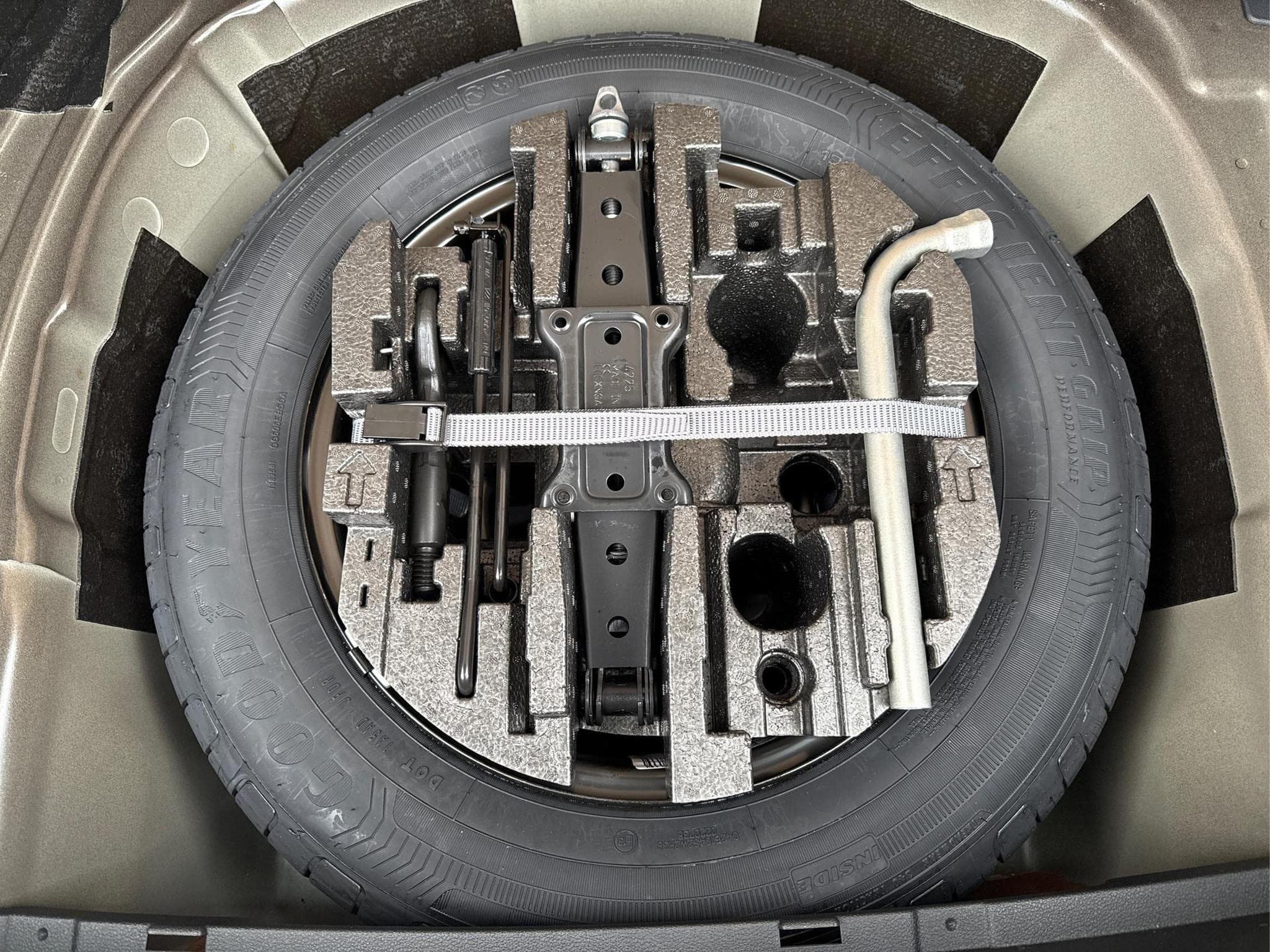 Skoda Fabia Selection 1.0 TSI (2026) - Foto 9