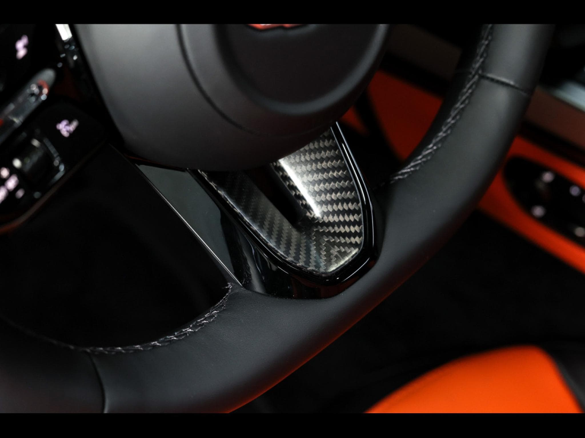 Aston-Martin Vanquish III VOLANTE V12 BI-TURBO 5.2°XPEL STEALTH (2025) - Photo 21