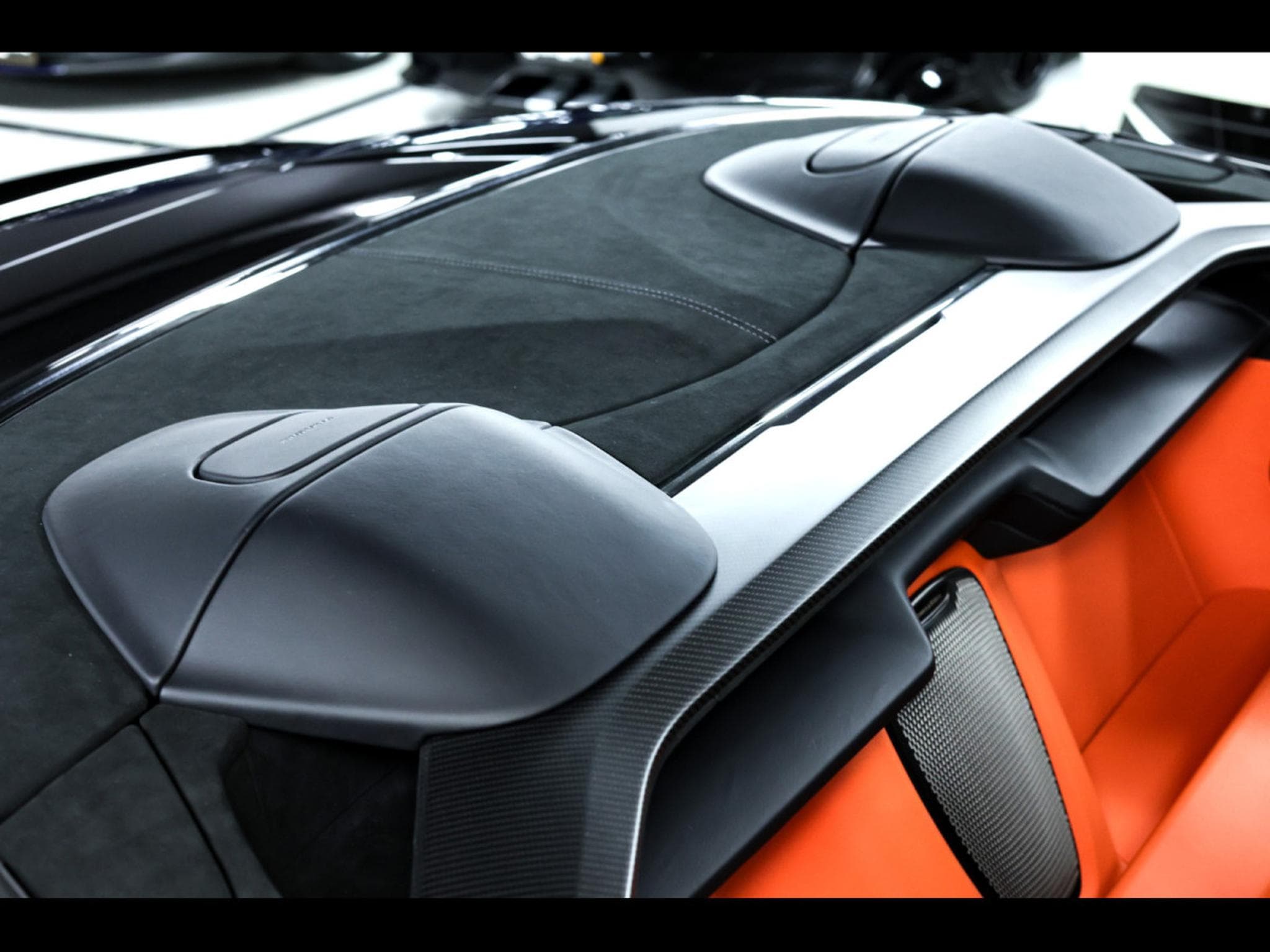 Aston-Martin Vanquish III VOLANTE V12 BI-TURBO 5.2°XPEL STEALTH (2025) - Photo 24