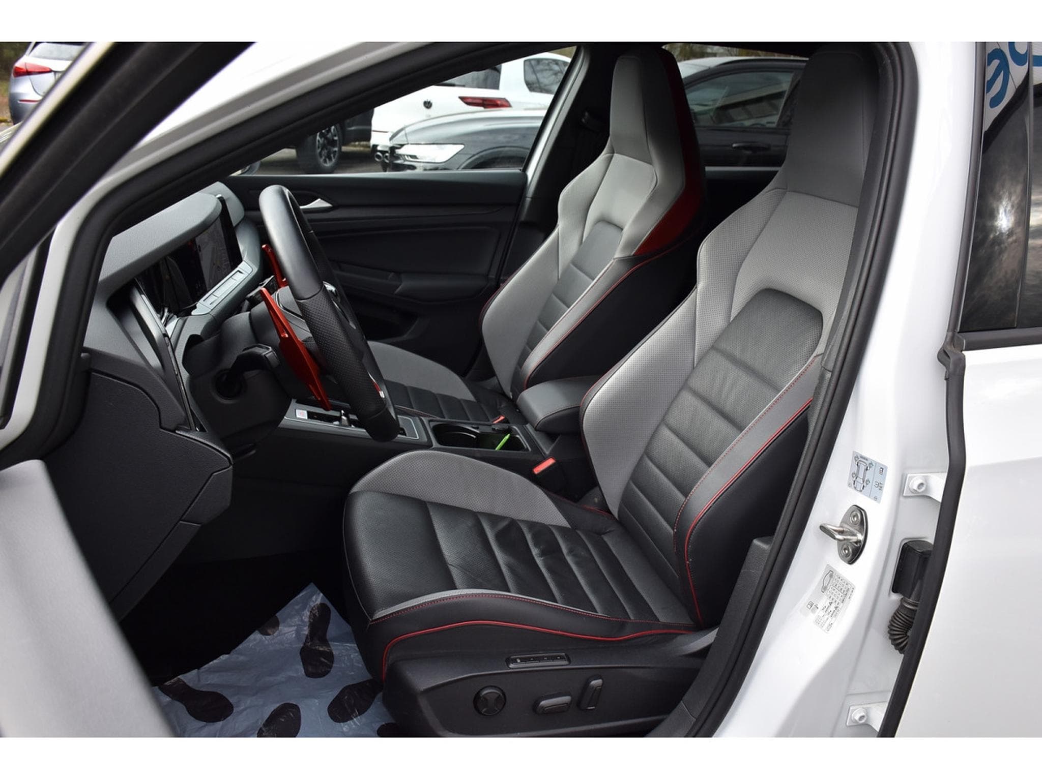 VW Golf GTI 2.0 TSI DSG CUIR MEMO HARMAN ACC TRAVEL GPS (2021) - Foto 6