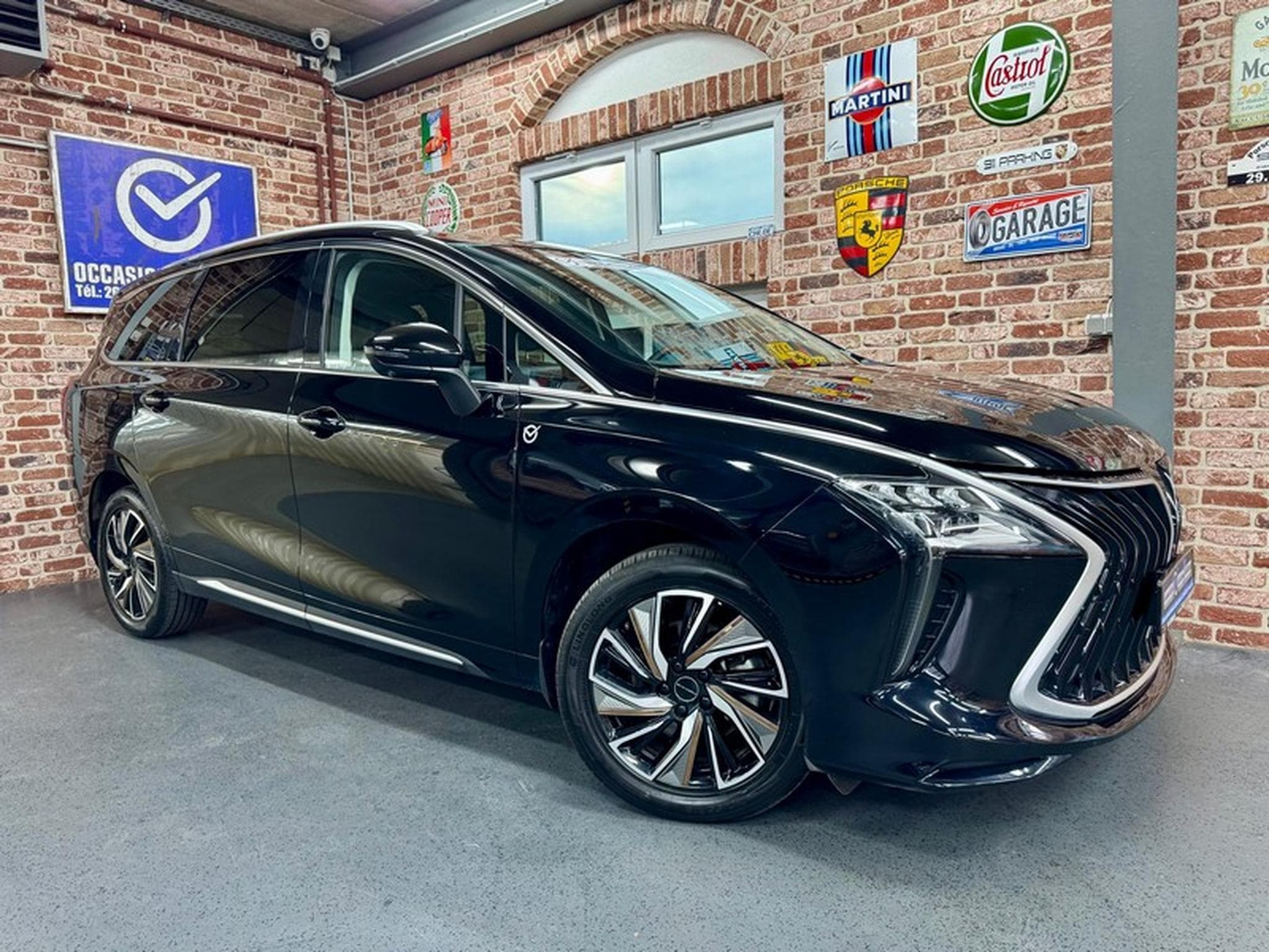 Forthing U-Tour U-Tour 1.5 177cv Auto AttRem/ToitO+P/SiègCh+V (2025) - Photo 1