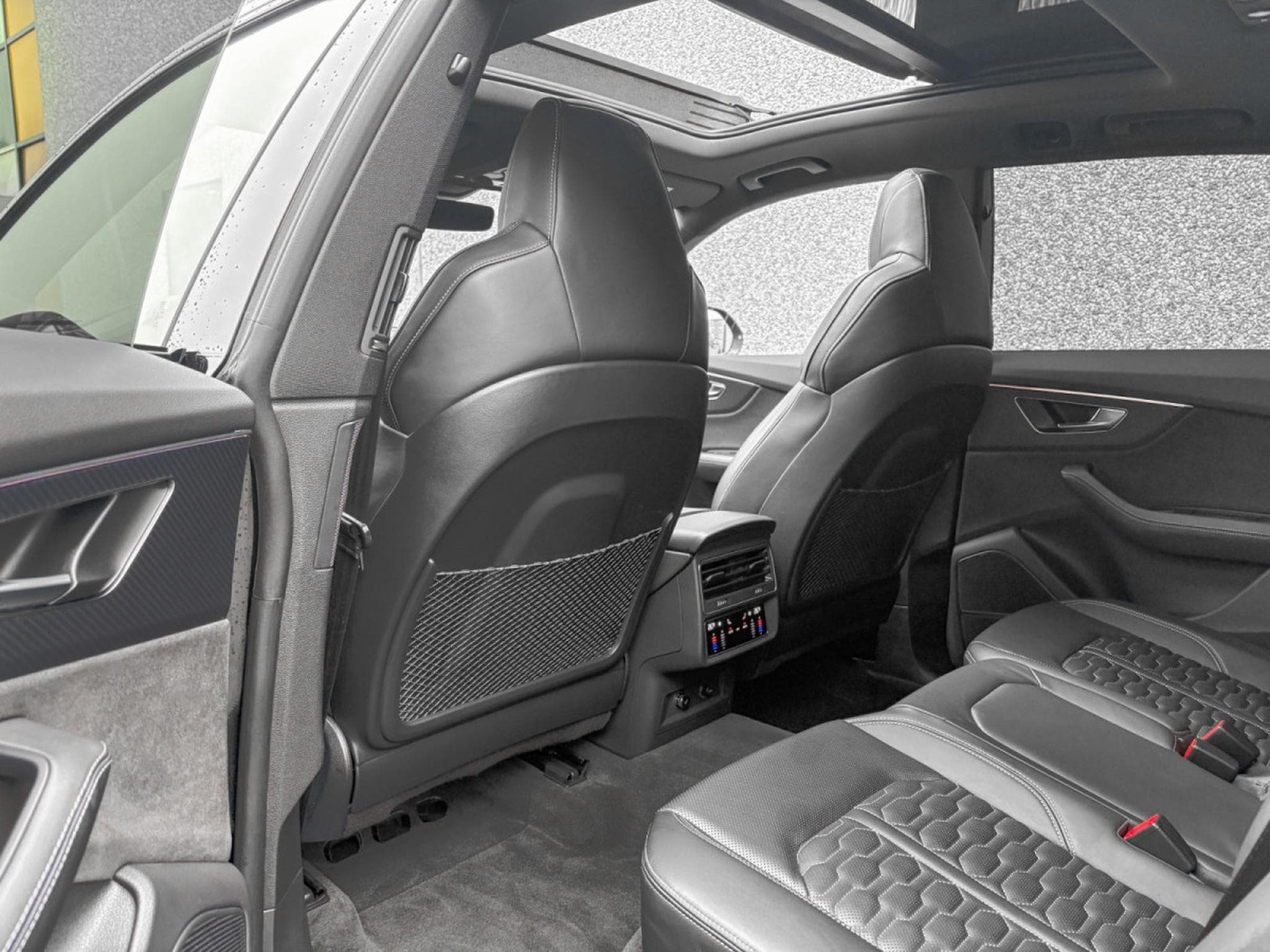 Audi RSQ8 4.0 TFSI/PANO/23//HUD/Matrix/Bang & Olufsen  *VOLL** (2023) - Photo 10