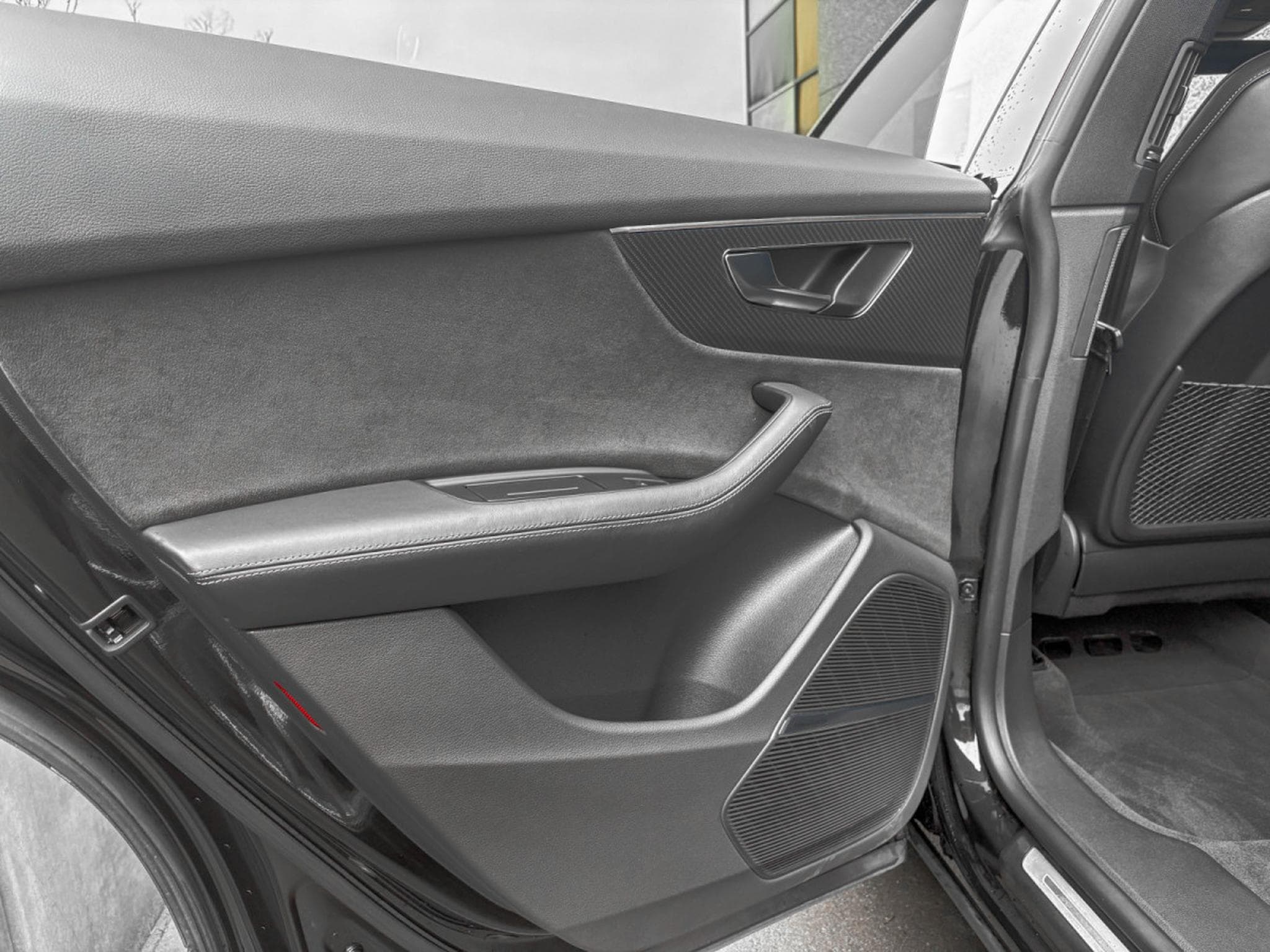 Audi RSQ8 4.0 TFSI/PANO/23//HUD/Matrix/Bang & Olufsen  *VOLL** (2023) - Photo 15