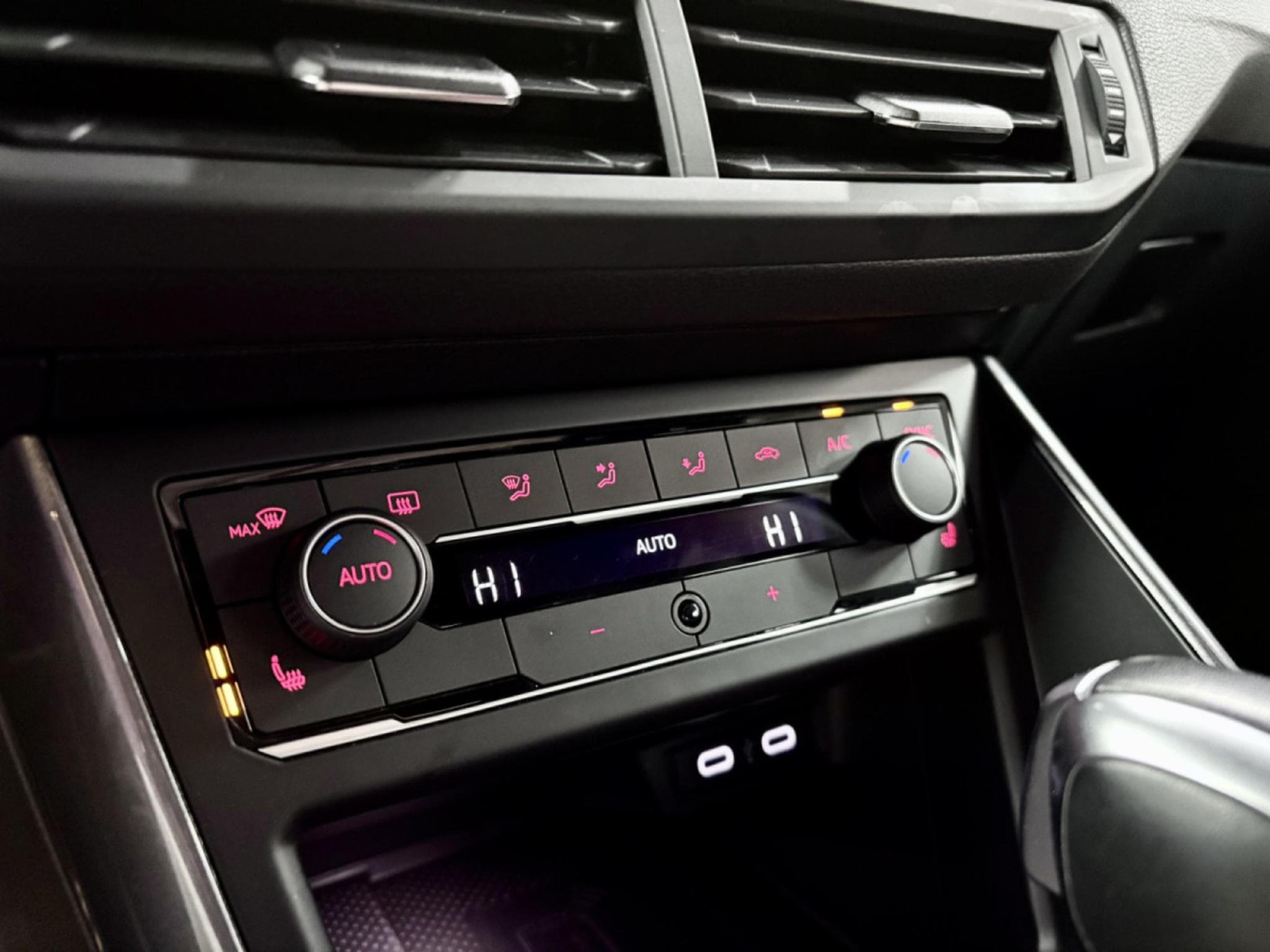 VW Polo 2.0 TSI 207 CV DSG7 ** PANO ** VIRTUAL** ACC ** (2022) - Photo 14