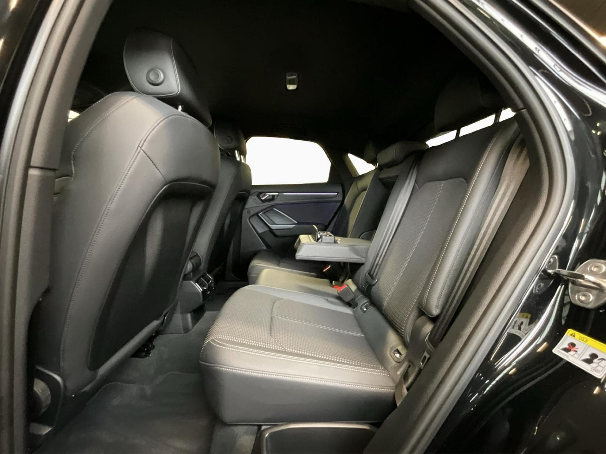 Audi Q3 SB+S-line+S-Tronic+35TFSI+LED (2025) - Photo 15