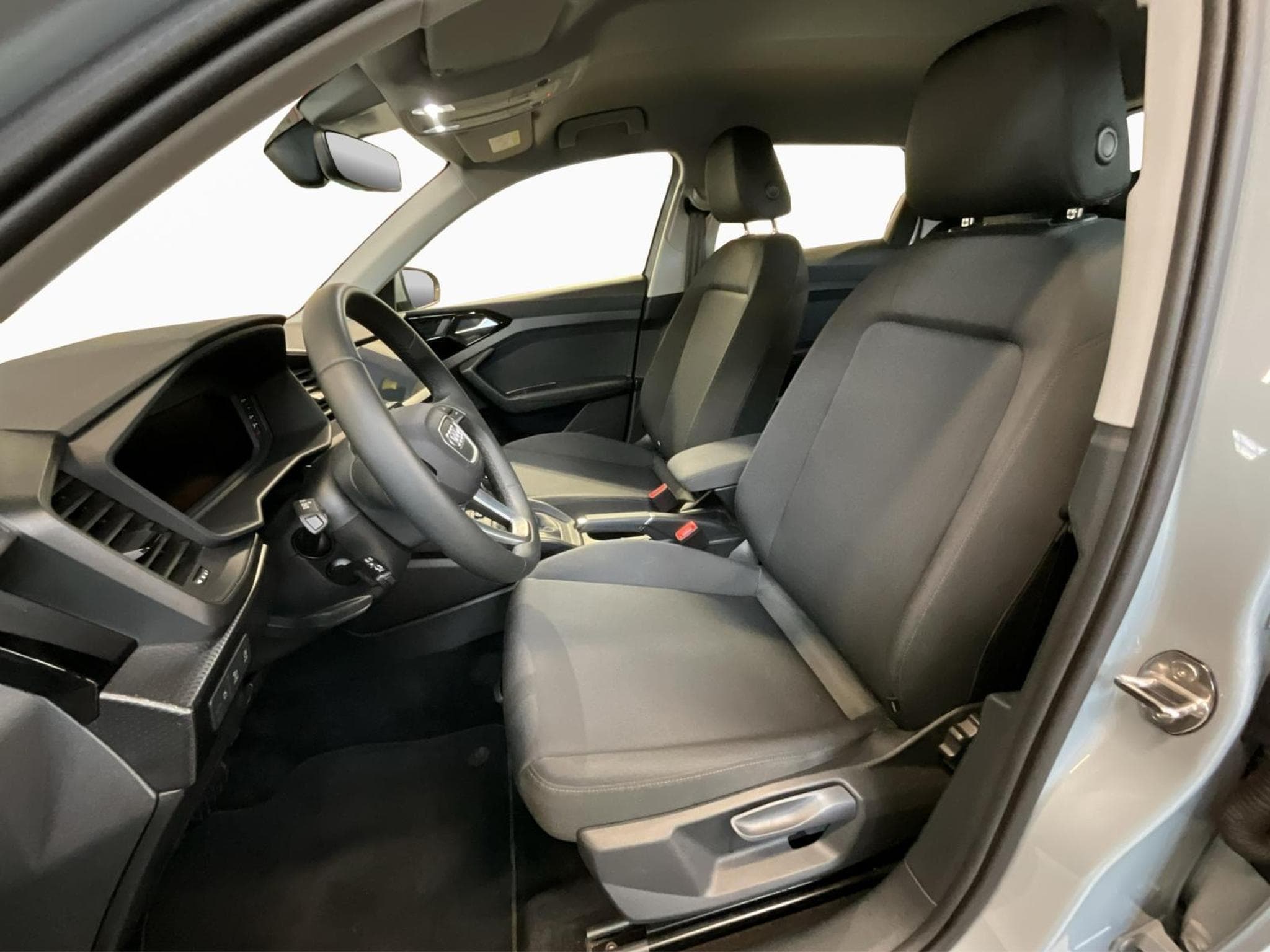 Audi A1 SB+Advanced+25TFSI+S-Tronic (2025) - Photo 9